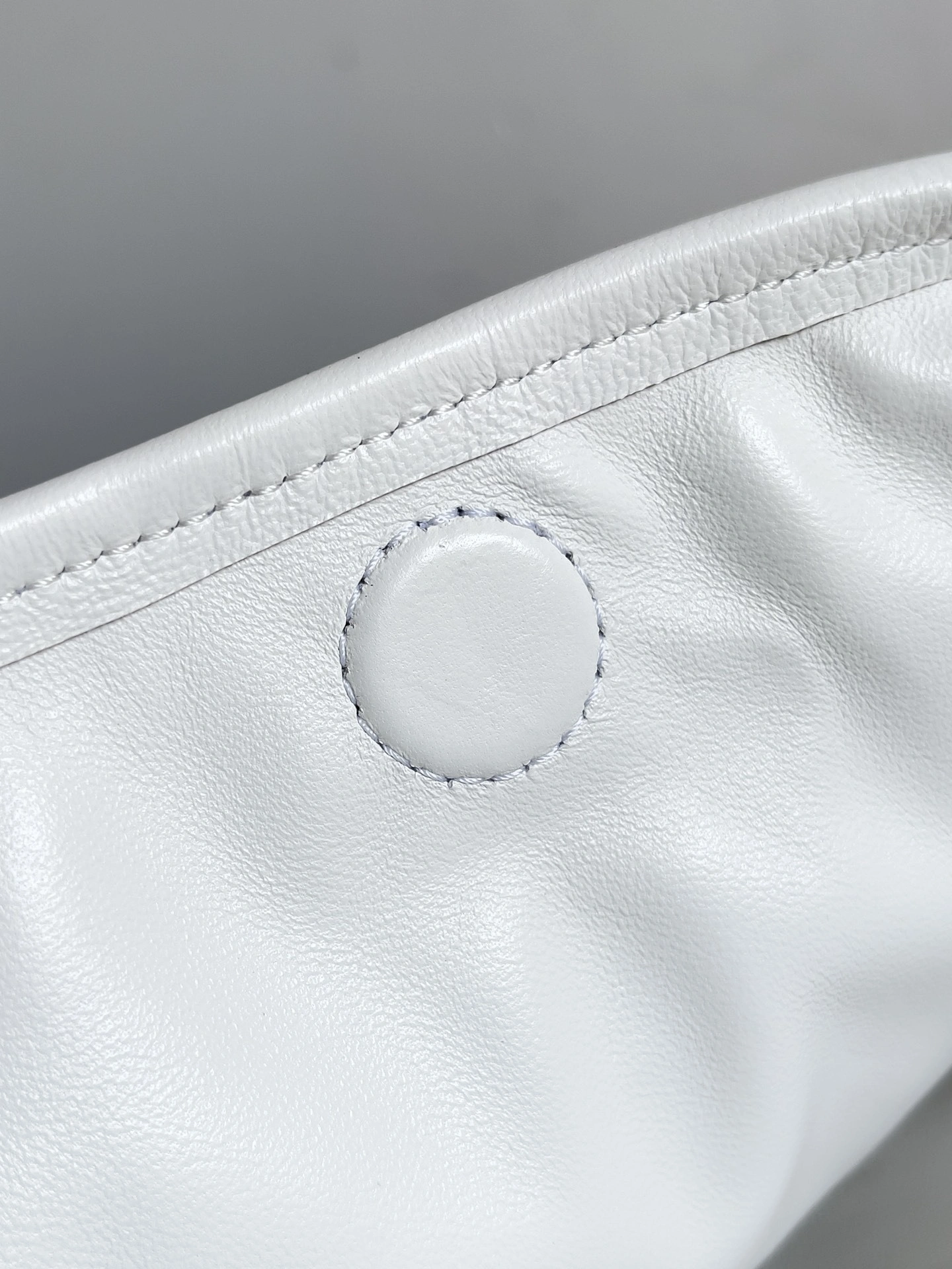 MOMO-- V595t1 763970V3IV19092 high quality version item:E-B100C0801