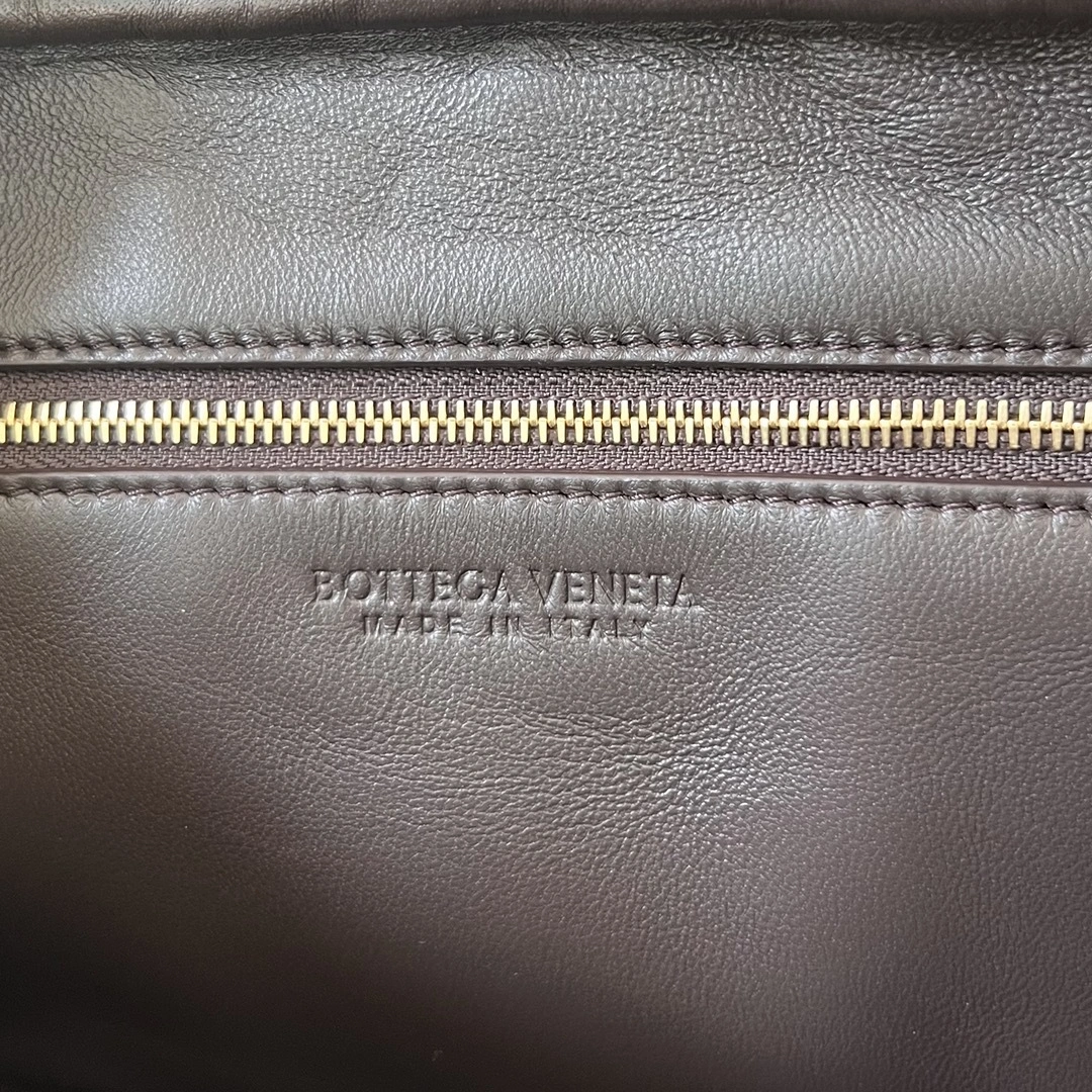 MOMO-- V595t1 776736VCPP12190 sheepskin item:D-B063G2235