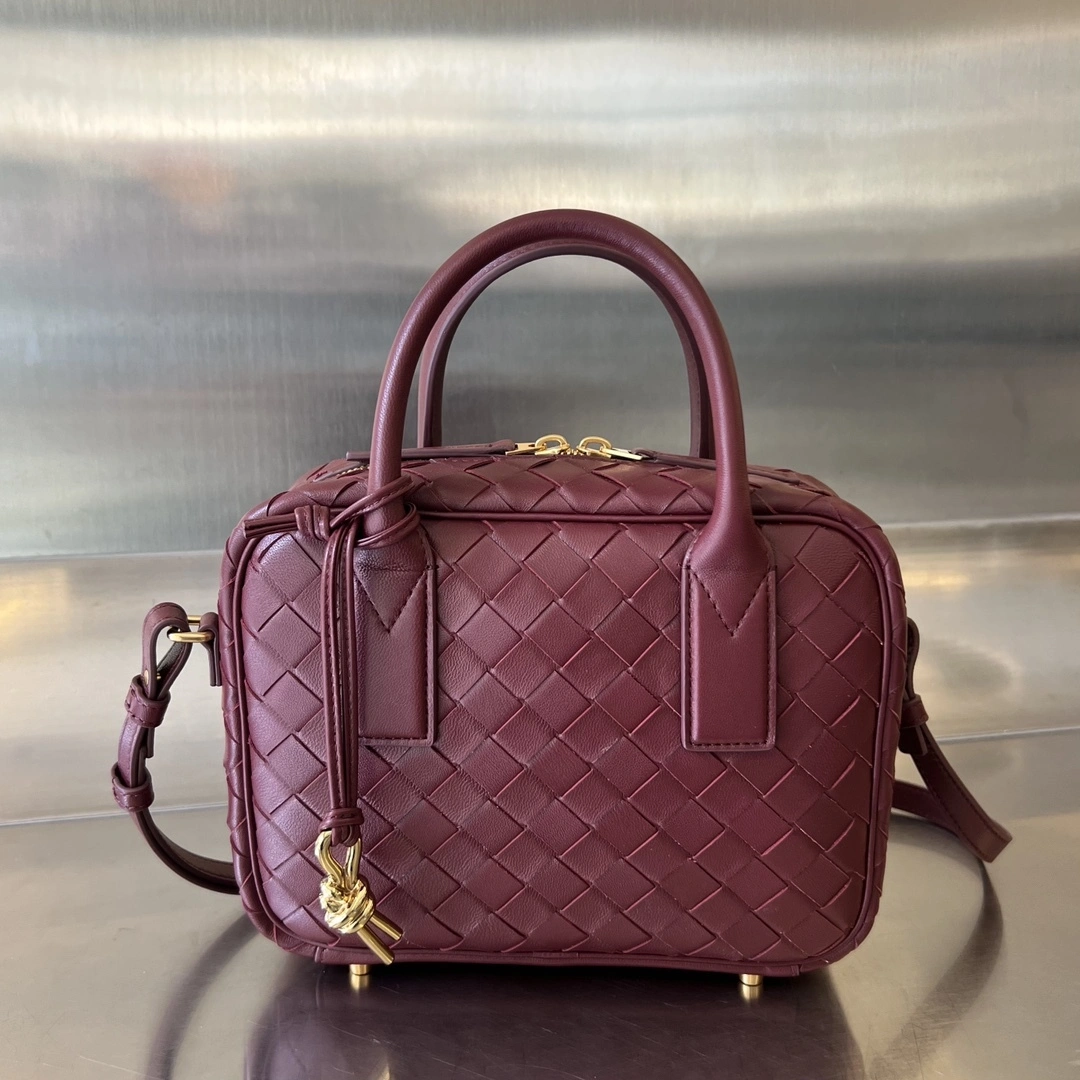 MOMO-- V595t1 776736VCPP12250 sheepskin item:D-B063G2061