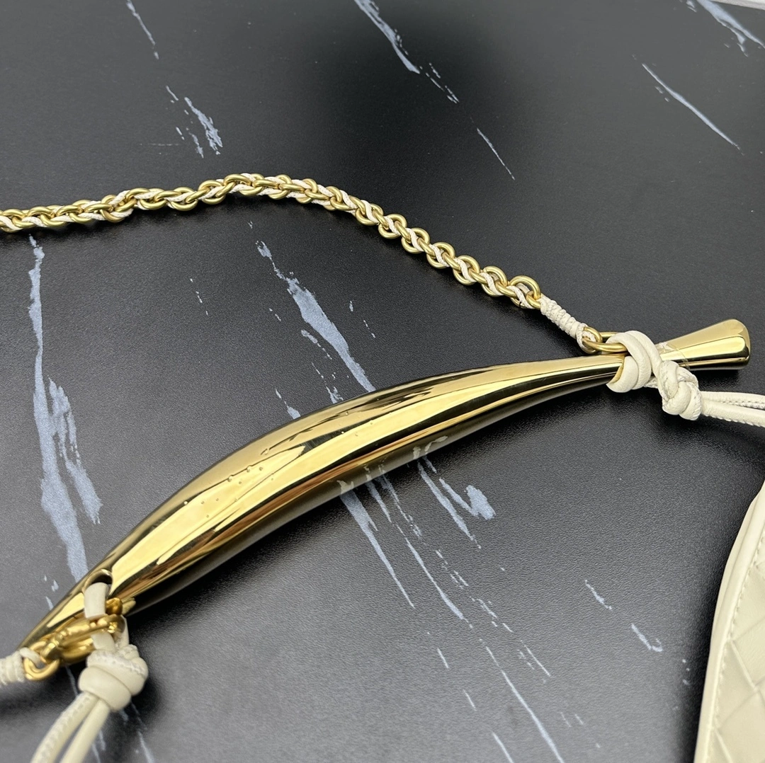 MOMO-- V595t1 776768VCPP19277 high quality version item:D-B000I0936
