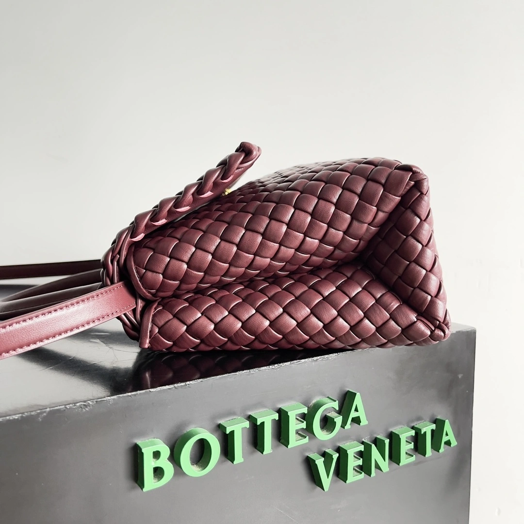 MOMO-- V595t1 776783V3RG16413 high quality version patti bag item:E-B100C1147