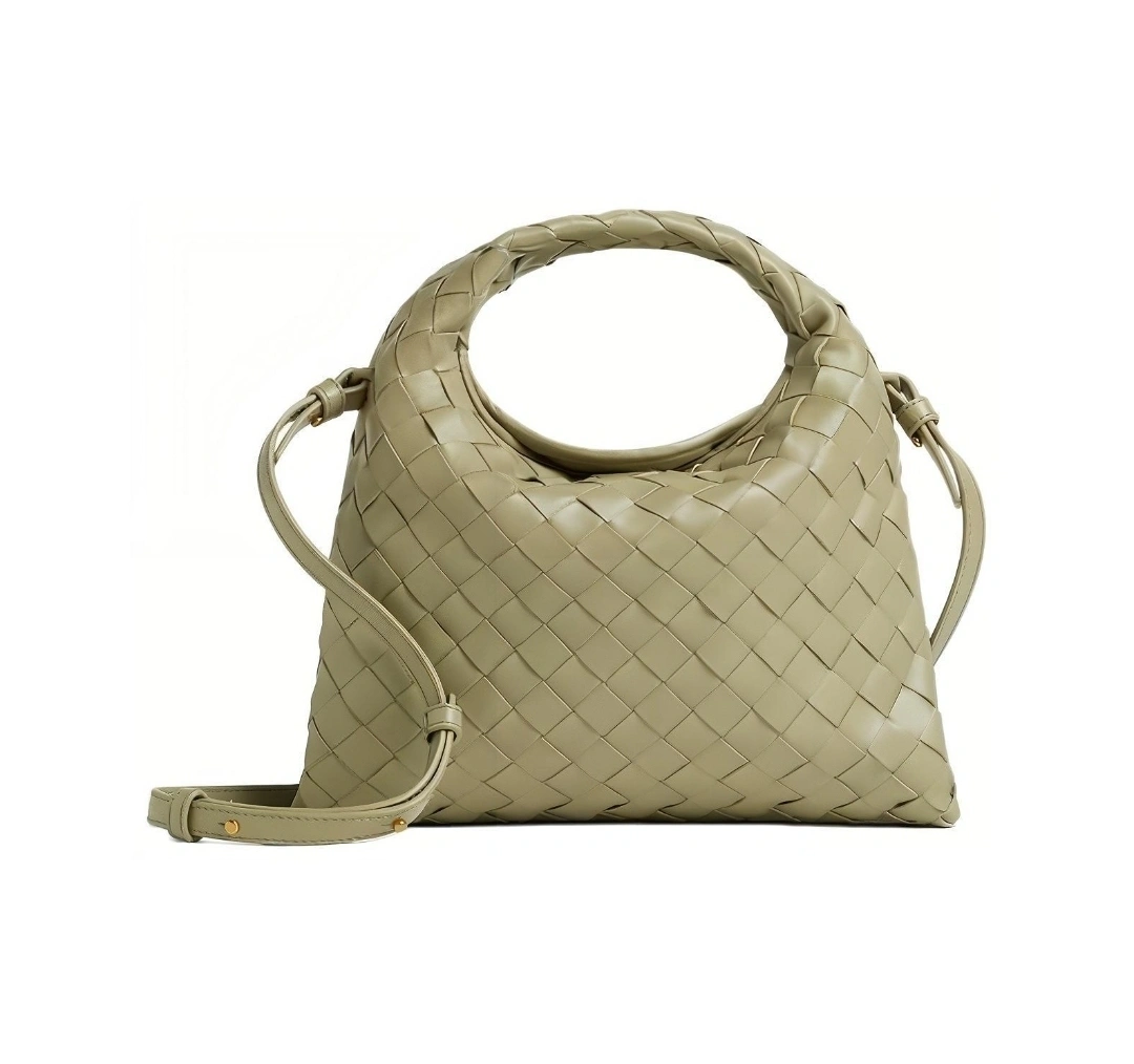 MOMO-- V595t1 777586V3IV12943 Calfskin item:D-B000G2060