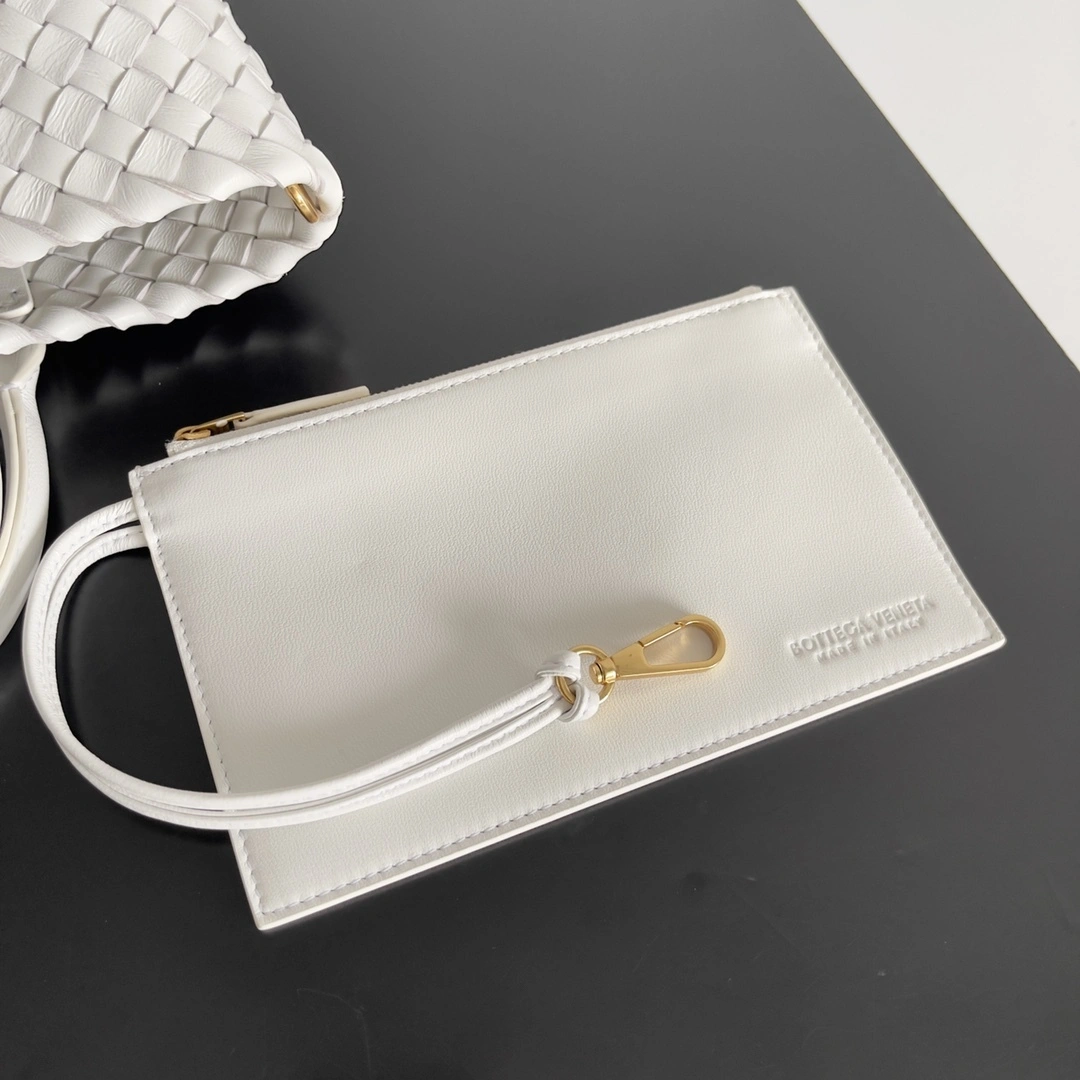 MOMO-- V595t1 777608V3SQ18583 high quality version Mini Cabat item:E-B100B2318