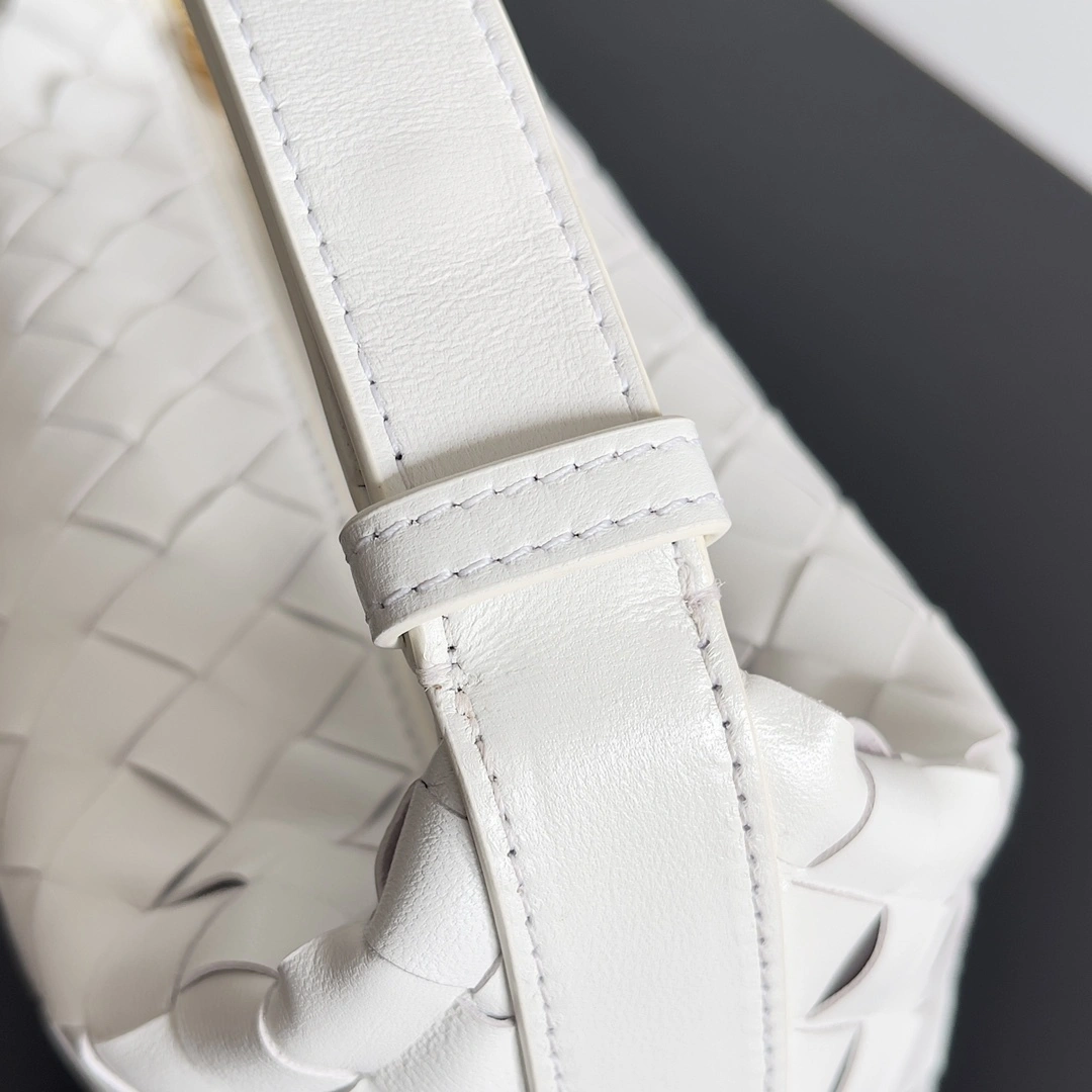 MOMO-- V595t1 777898V3TJ18583 high quality version sheepskin item:E-B000B2534