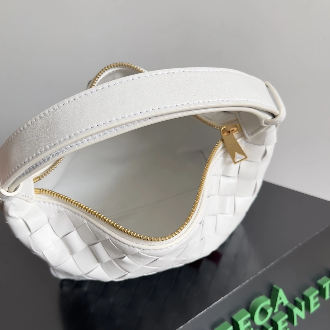 MOMO-- V595t1 777898V3TJ18583 high quality version sheepskin item:E-B000B2534
