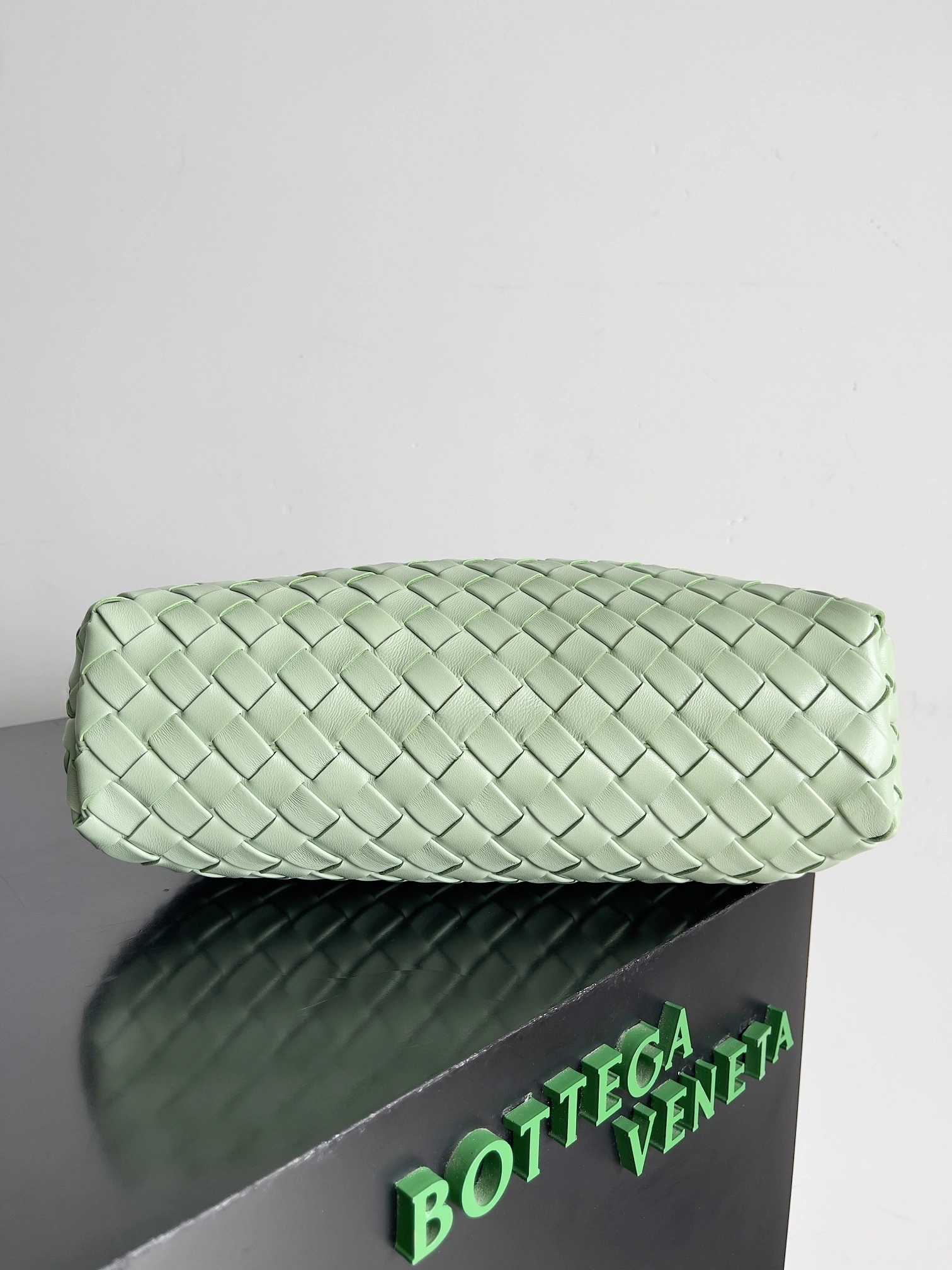 MOMO-- V595t1 785807V40Z11862 high quality version LAUREN CLUTCH item:E-B100B2729