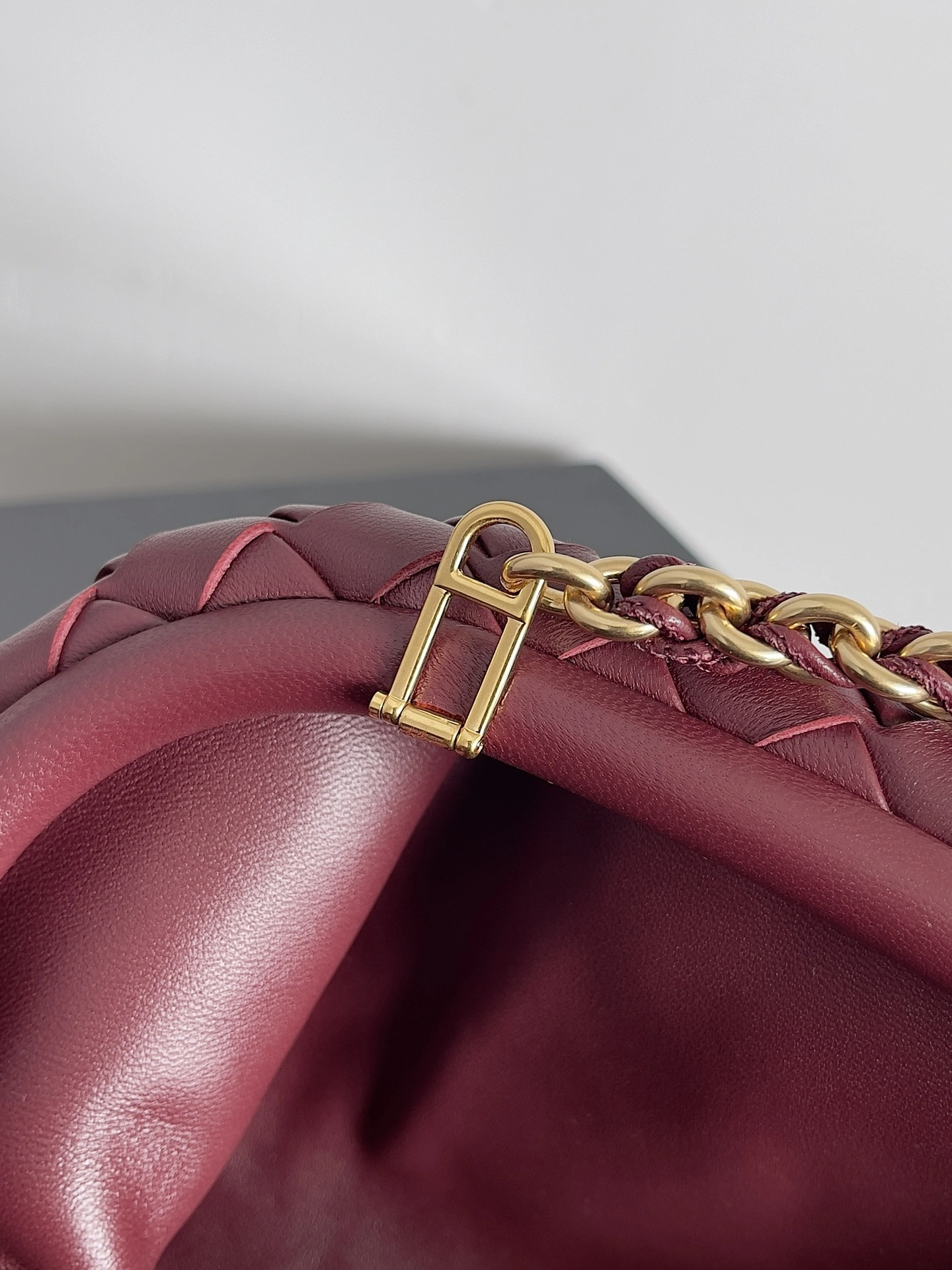 MOMO-- V595t1 785807V40Z12250 high quality version LAUREN CLUTCH item:E-B100B2731