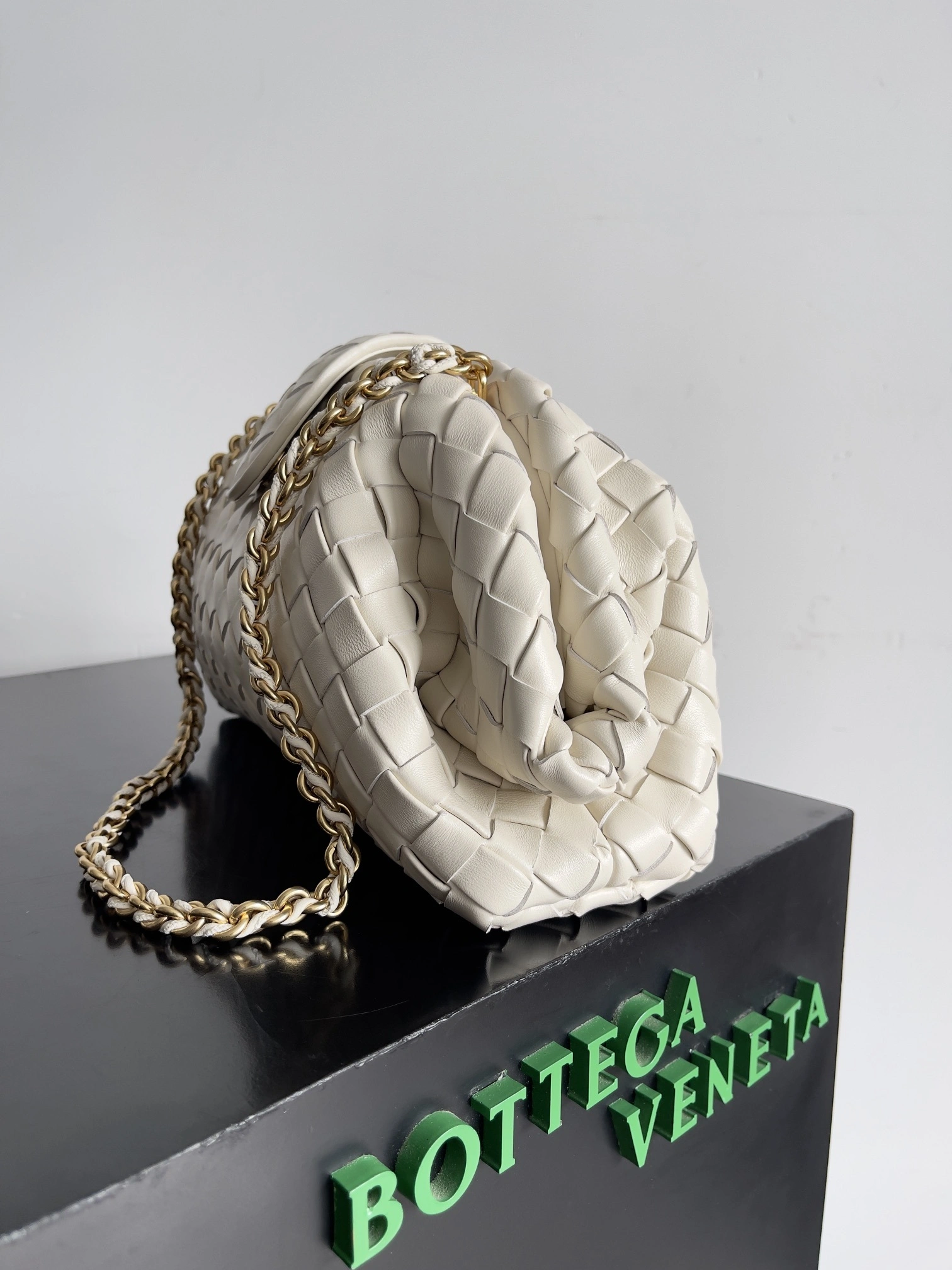 MOMO-- V595t1 785807V40Z19277 high quality version LAUREN CLUTCH item:E-B100B2730