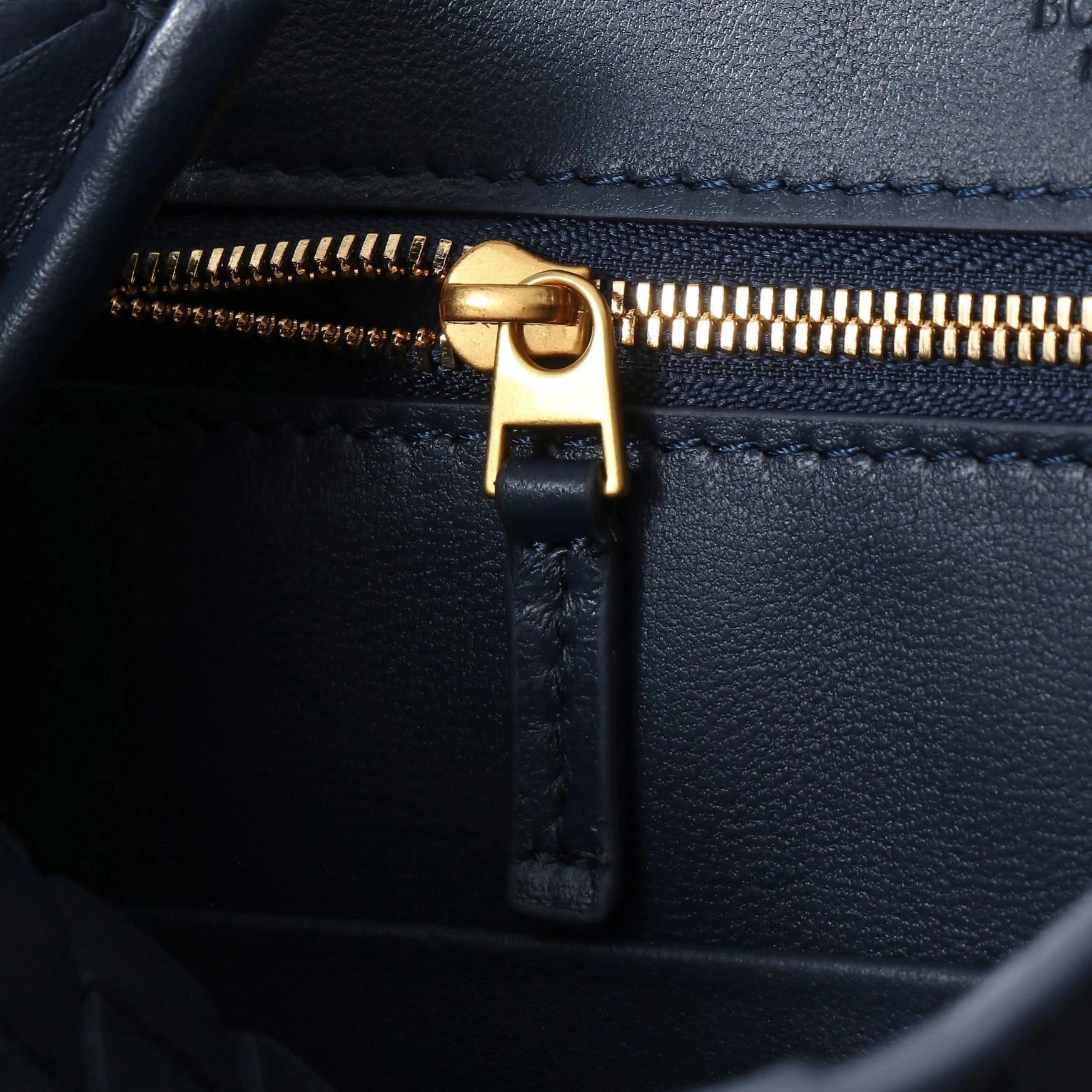 MOMO-- V595t1 786008VCPP14212 high quality version Andiamo item:E-B000A0952