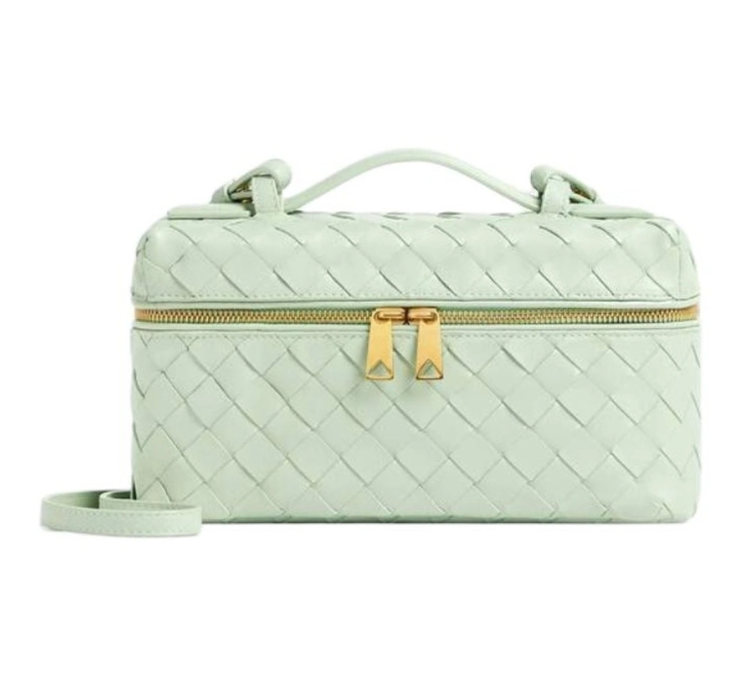 MOMO-- V595t1 789109V3IV11861 cowhide Vanity Case item:D-B063G2057