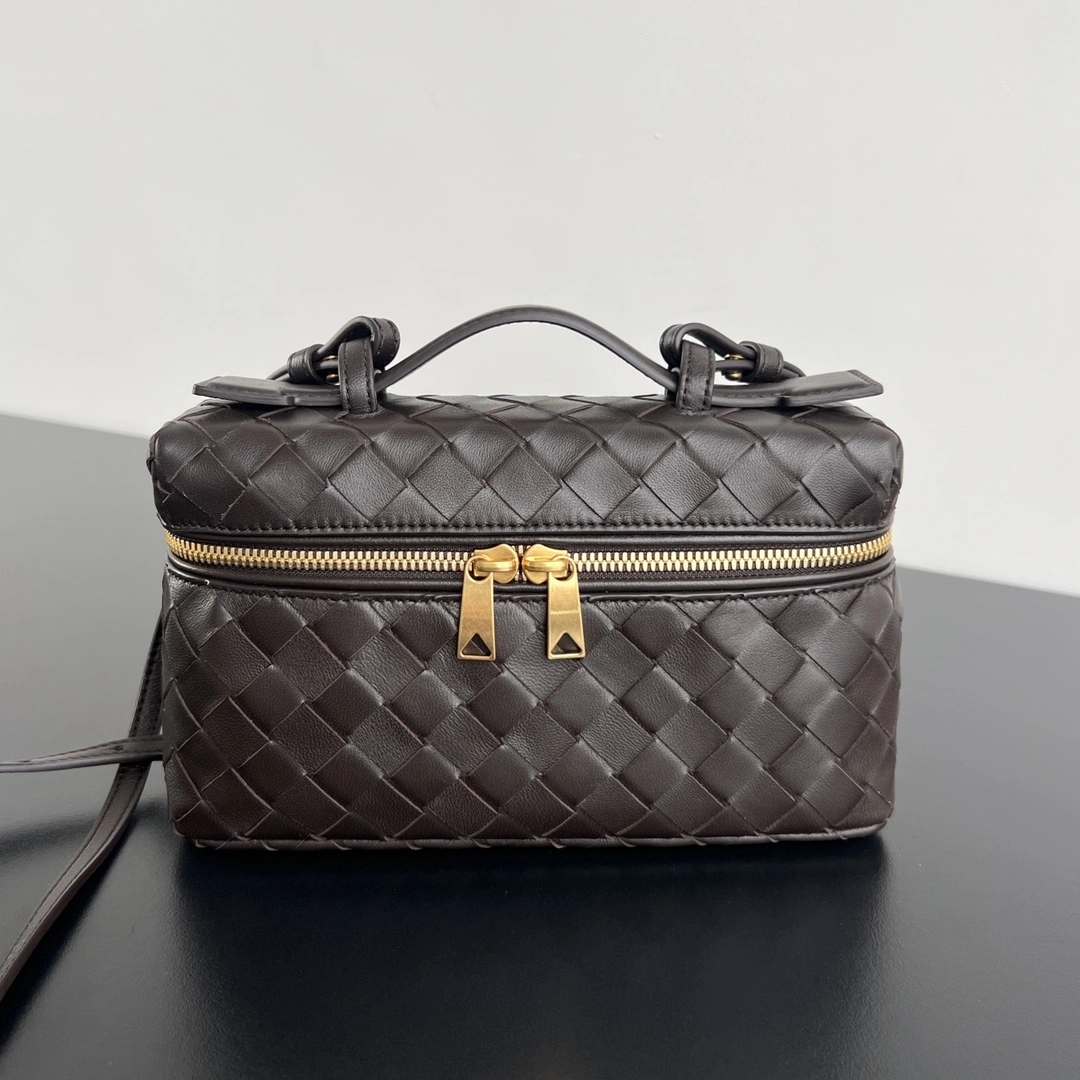 MOMO-- V595t1 789109V3IV12132 Vanity Case cowhide item:D-B063H0126