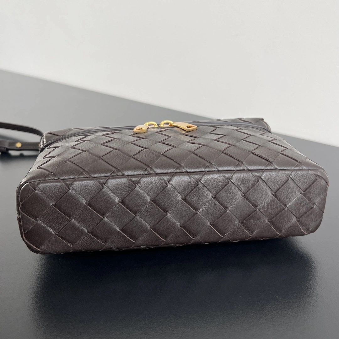 MOMO-- V595t1 789109V3IV12132 Vanity Case cowhide item:D-B063H0126