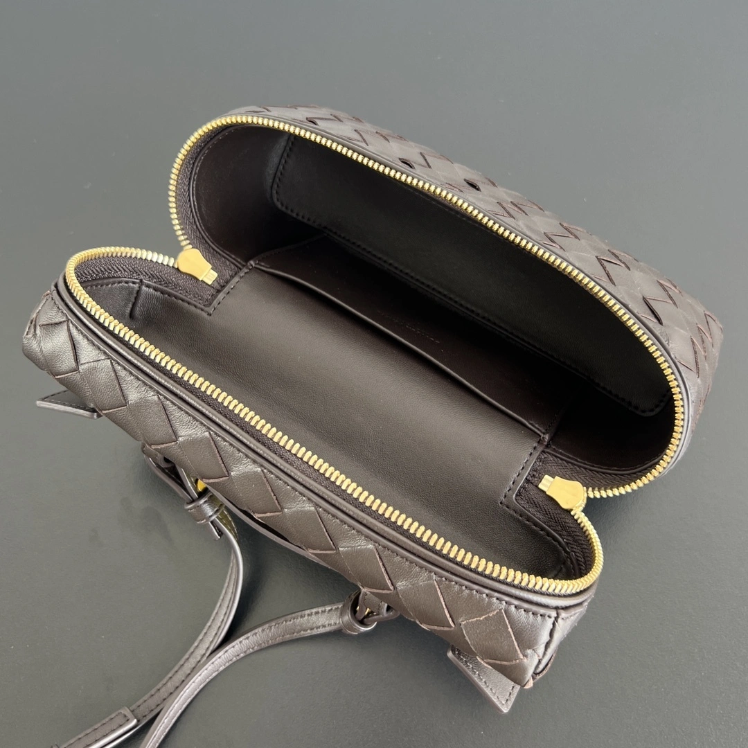 MOMO-- V595t1 789109V3IV12132 Vanity Case cowhide item:D-B063H0126