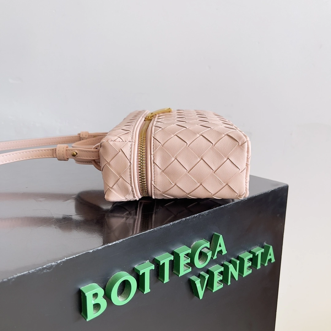 MOMO-- V595t1 789109V3IV16805 high quality version item:E-B100B2332