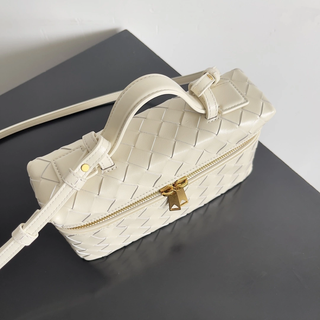 MOMO-- V595t1 789109V3IV19197 high quality version item:E-B100B2330