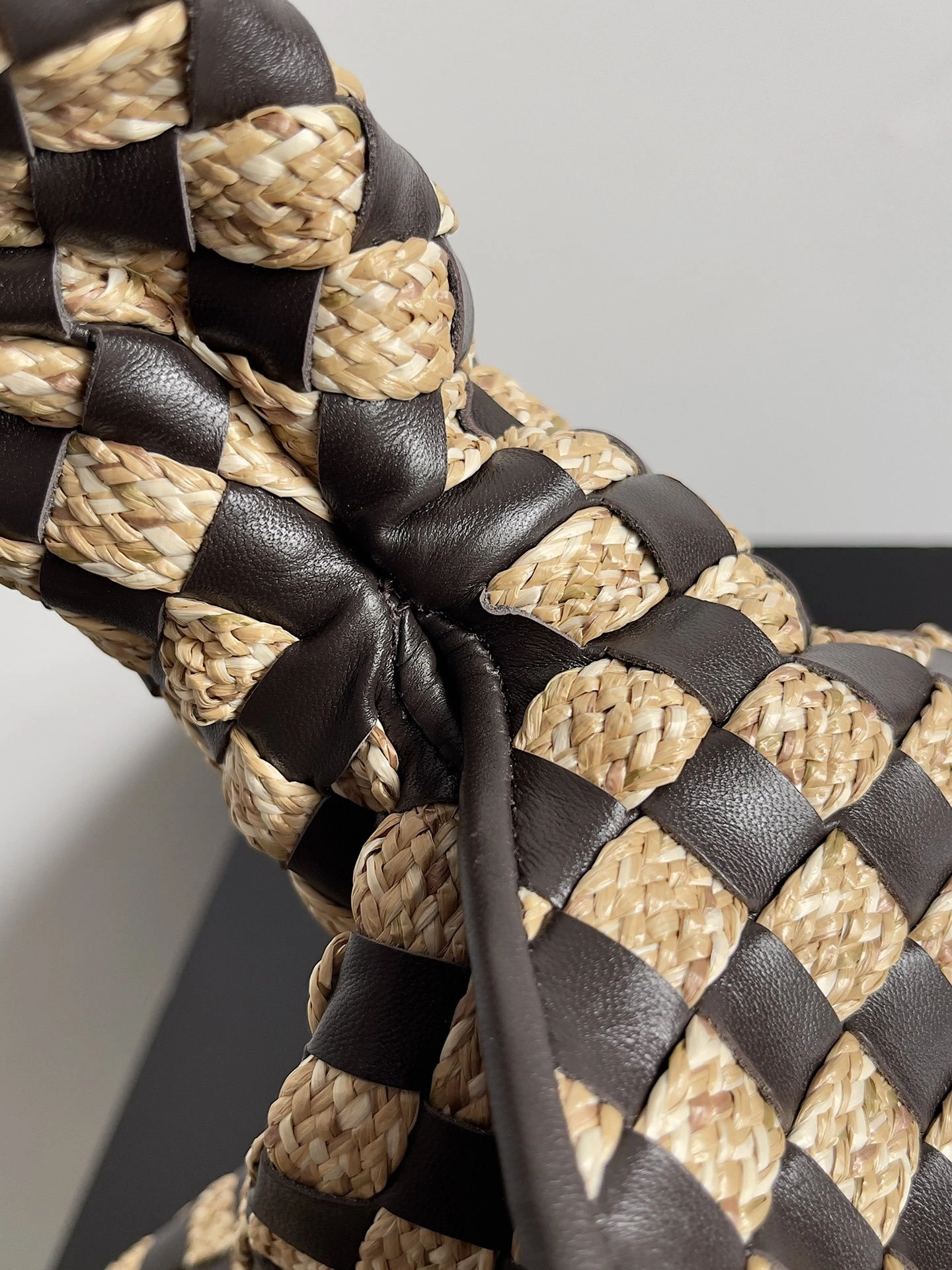 MOMO-- V595t1 792695V43D12377 high quality version HOP cowhide item:E-B100C0822
