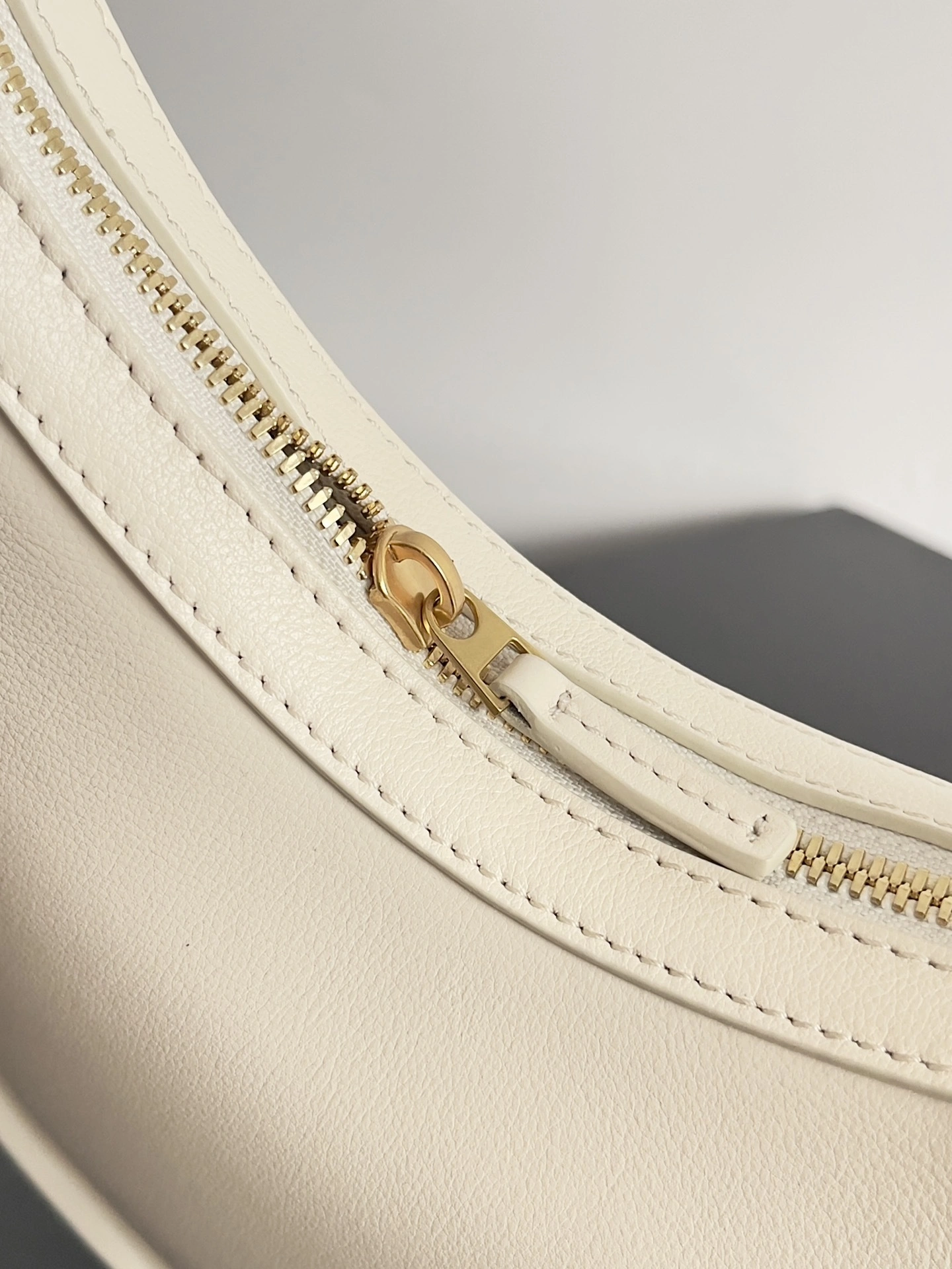 MOMO-- V595t1 794902V3IW19195 high quality version cowhide item:E-B063A0955