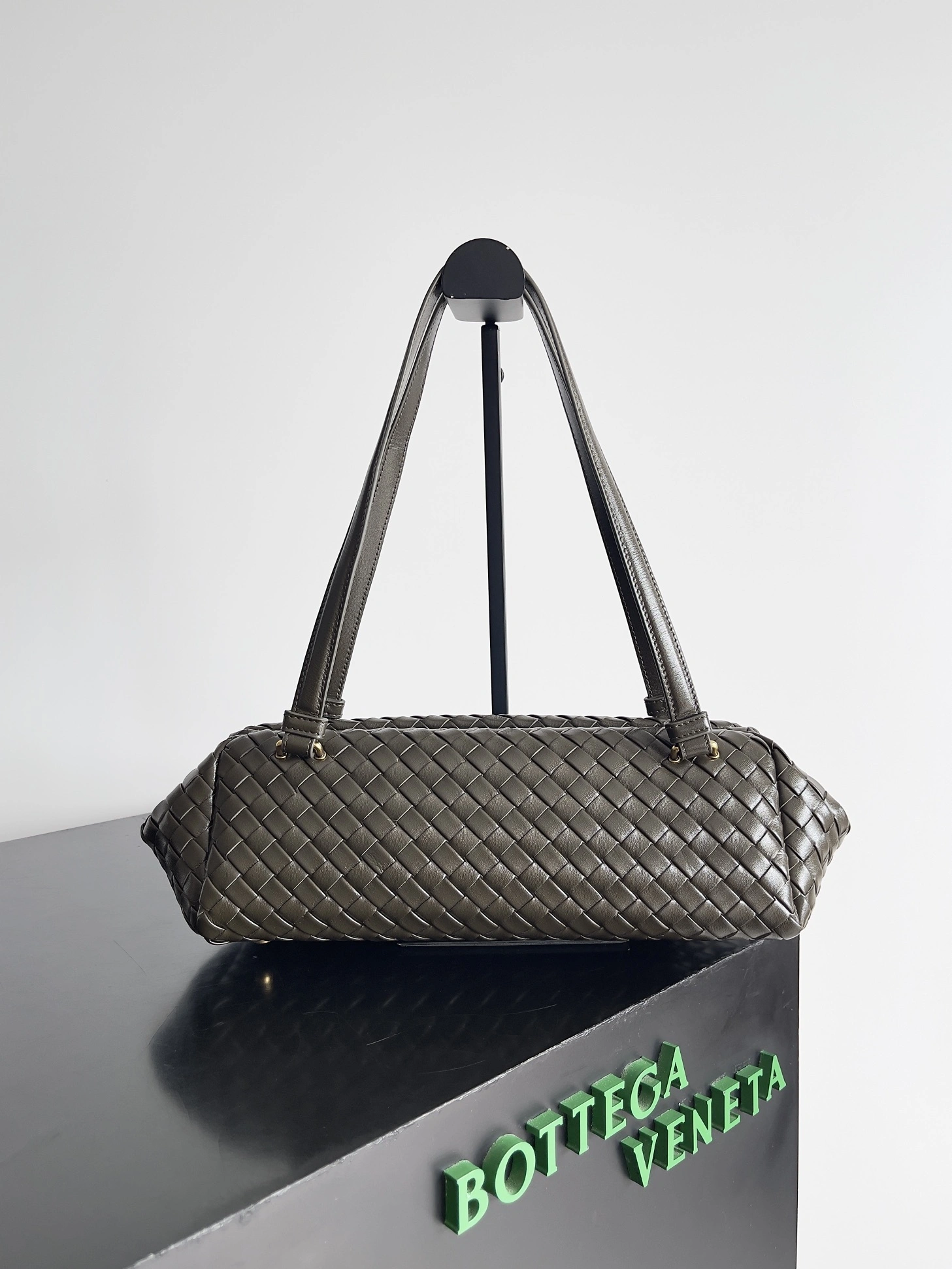 MOMO-- V595t1 796258V41B13387 high quality version item:E-B100C1136