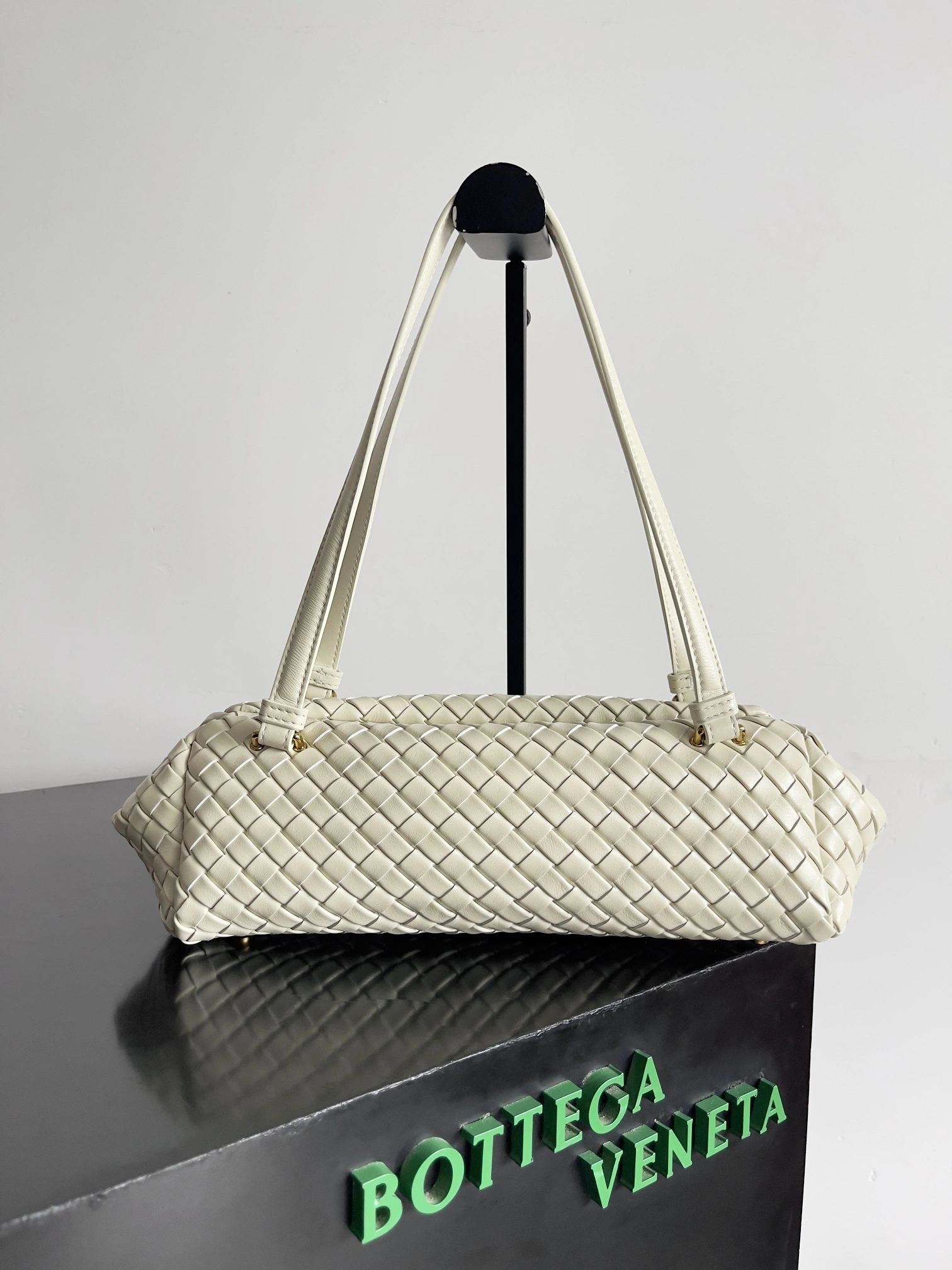 MOMO-- V595t1 796258V41B19195 high quality version item:E-B100C1137