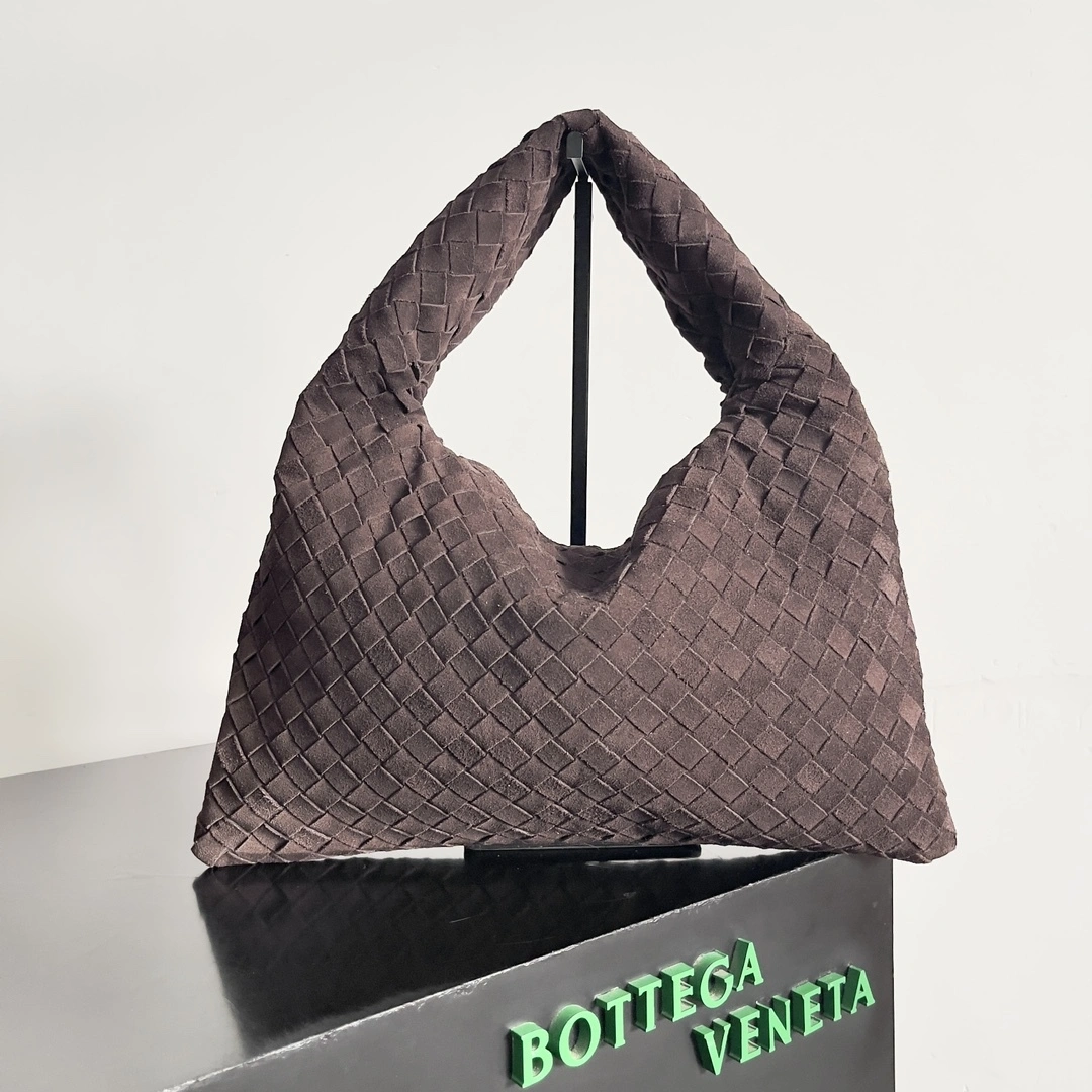 MOMO-- V595t1 796262V1QE32190 high quality version HOP item:E-B100C0814