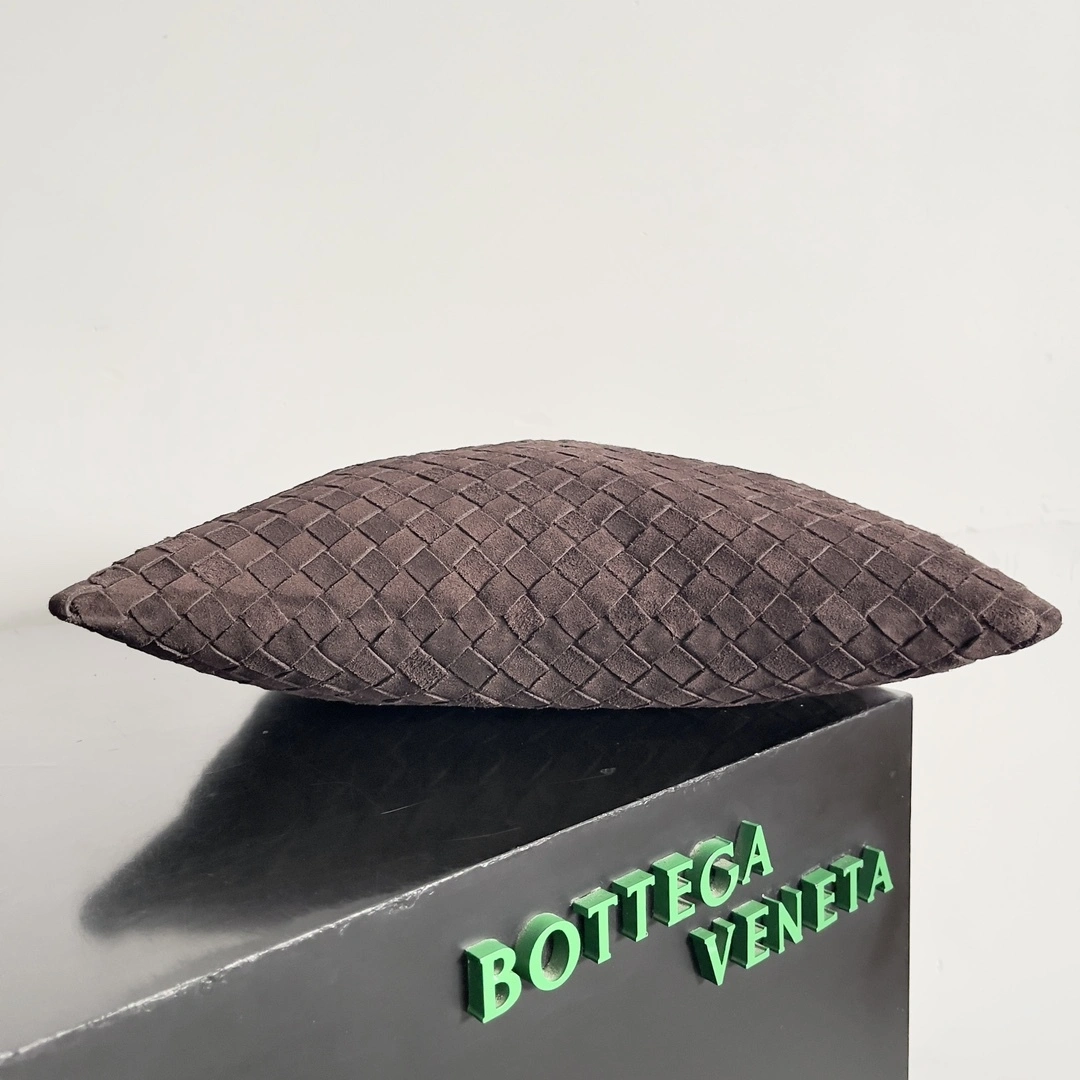MOMO-- V595t1 796262V1QE32190 high quality version HOP item:E-B100C0814