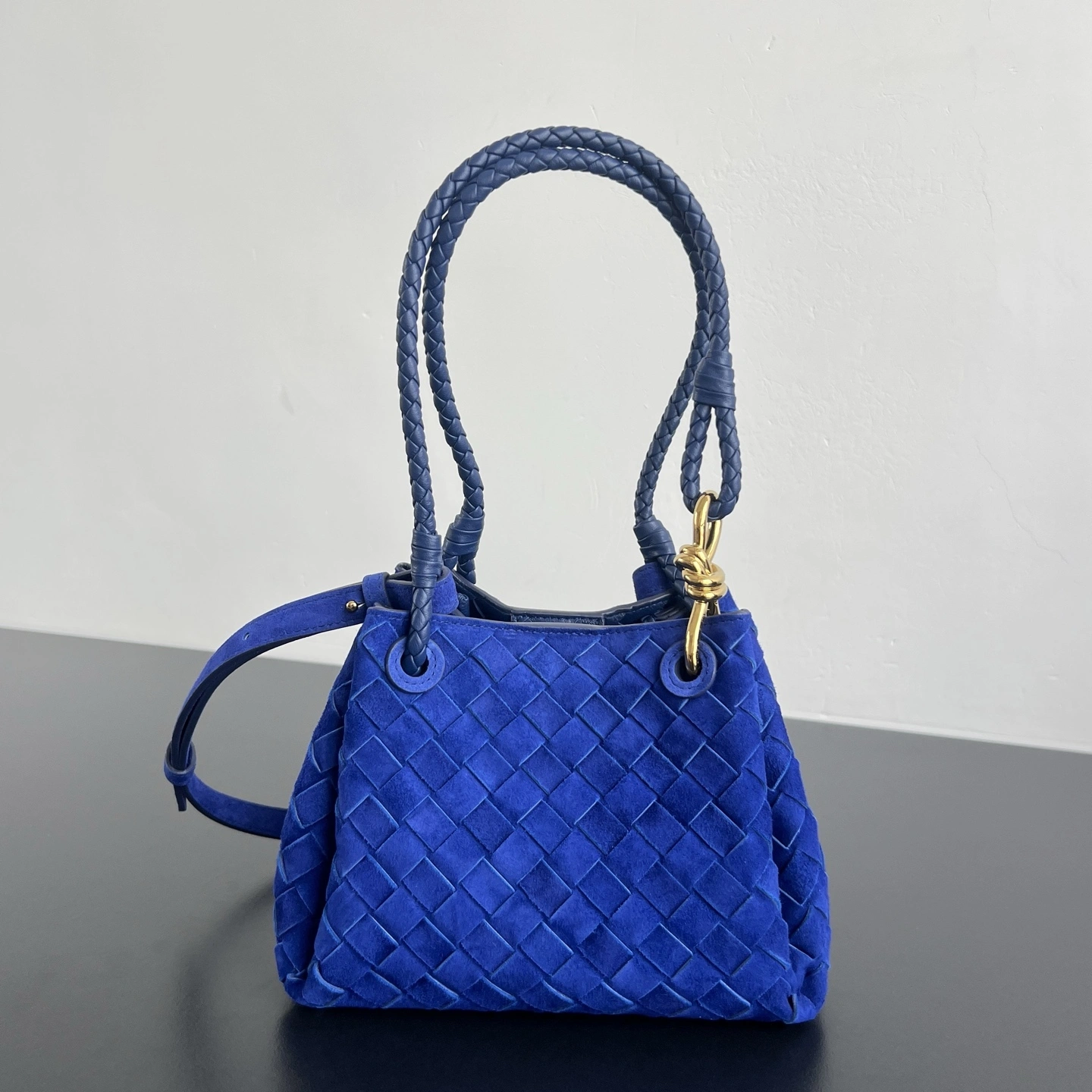 MOMO-- V595t1 796569V5ZZ14300 high quality version intrecciato item:F-B664B0264