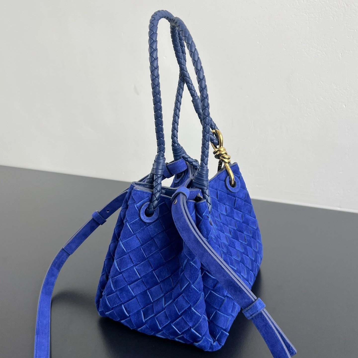 MOMO-- V595t1 796569V5ZZ14300 high quality version intrecciato item:F-B664B0264