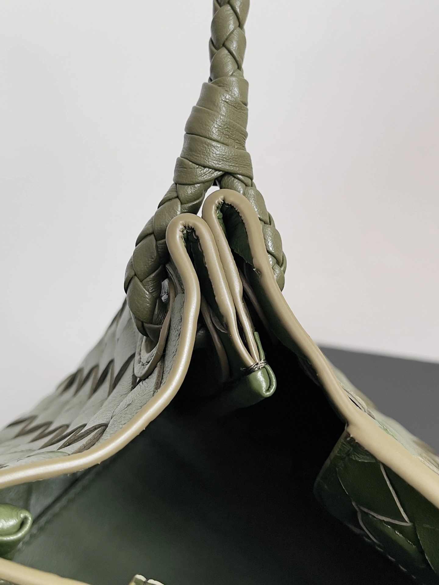 MOMO-- V595t1 796569VCPPT2498 high quality version parachute item:E-B100B2521