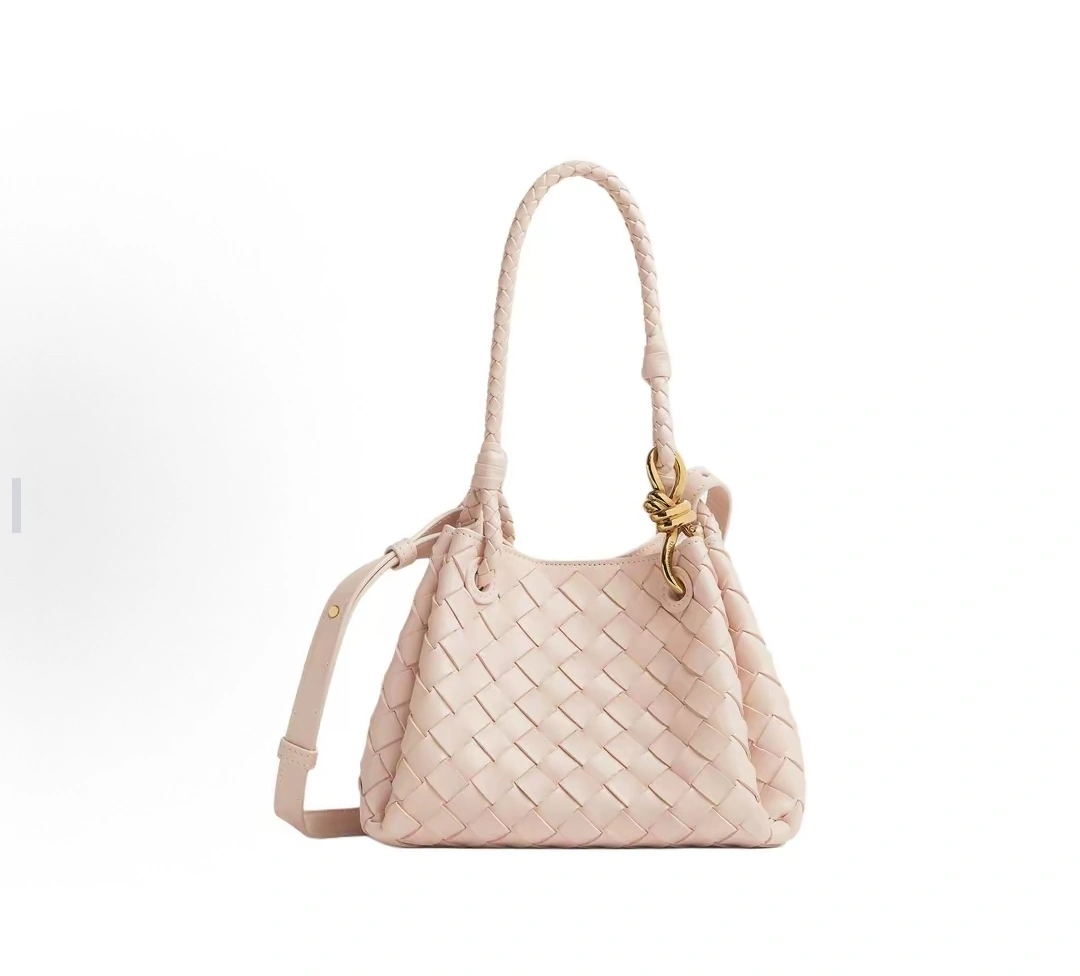 MOMO-- V595t1 796569VCPPT6817 high quality version parachute item:E-B100B2321