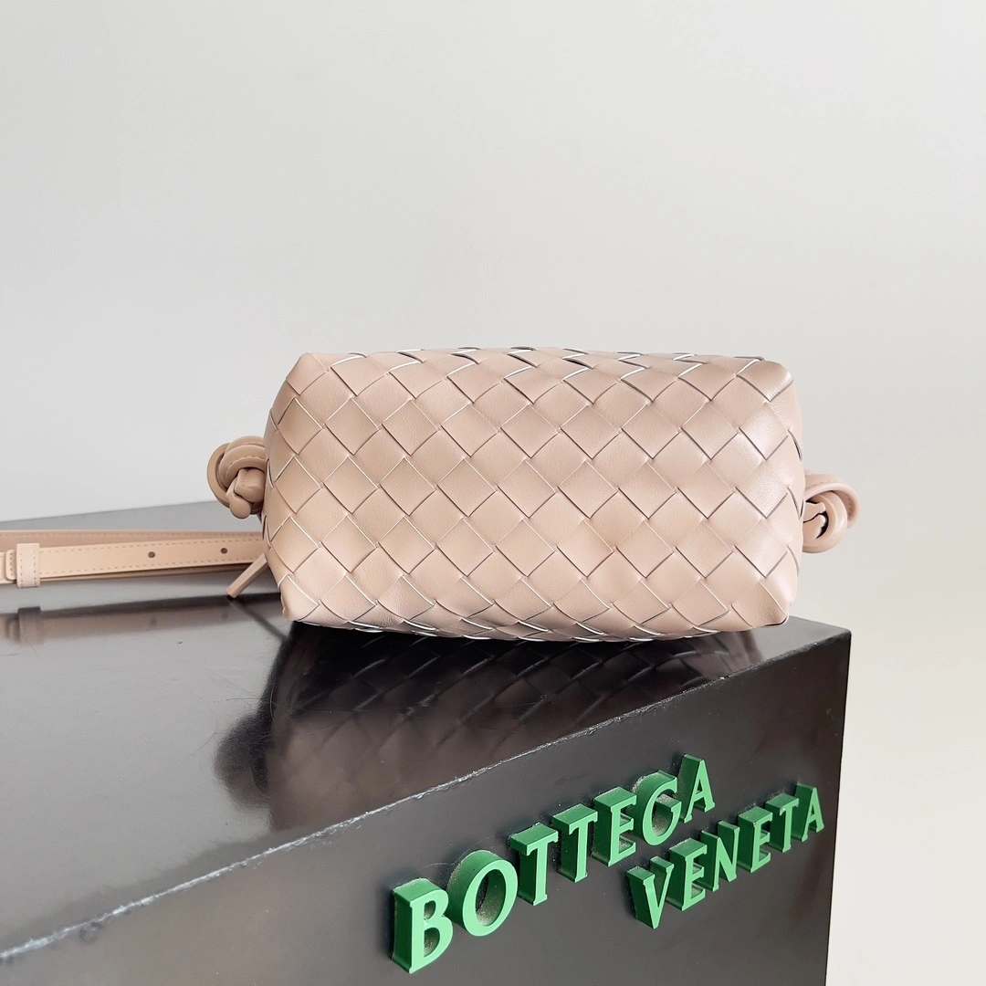 MOMO-- V595t1 796615V2HL16817 high quality version loop item:E-B100B2324