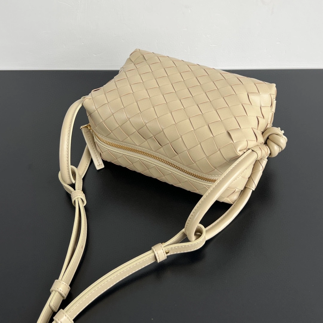 MOMO-- V595t1 796615V2HL19309 high quality version Loop item:E-B479A0933