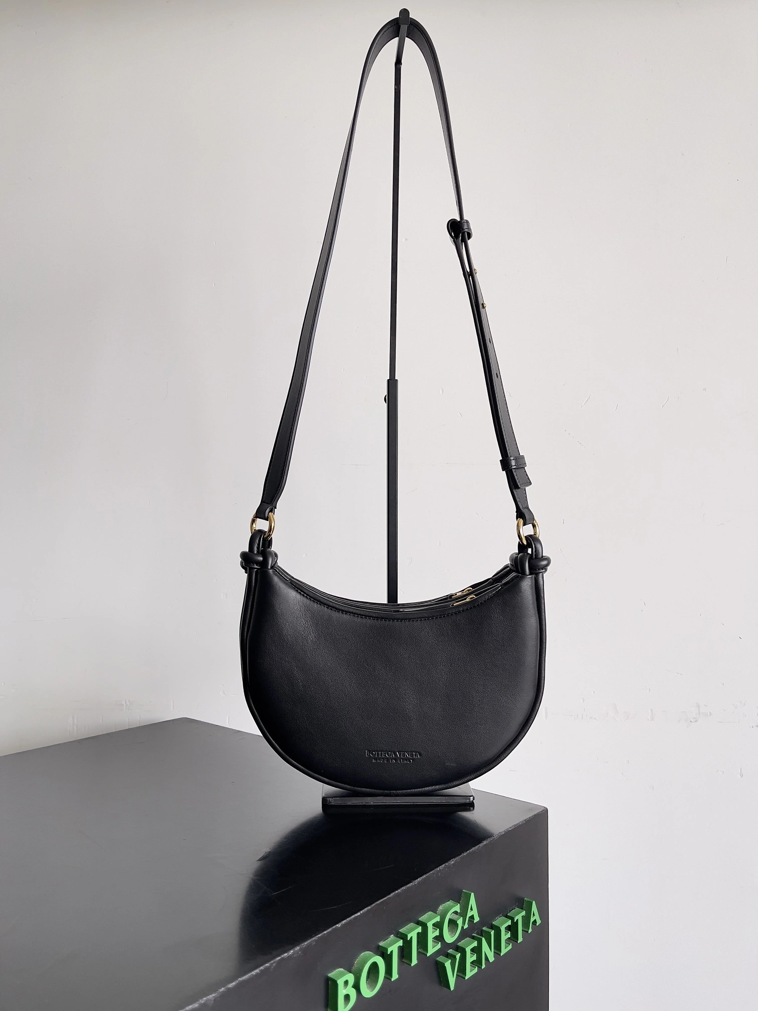 MOMO-- V595t1 796638V1W511019 high quality version item:D-B063I0938