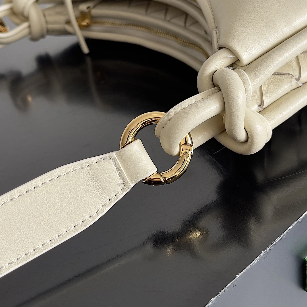 MOMO-- V595t1 796638V1W519195 high quality version item:D-B063I0939