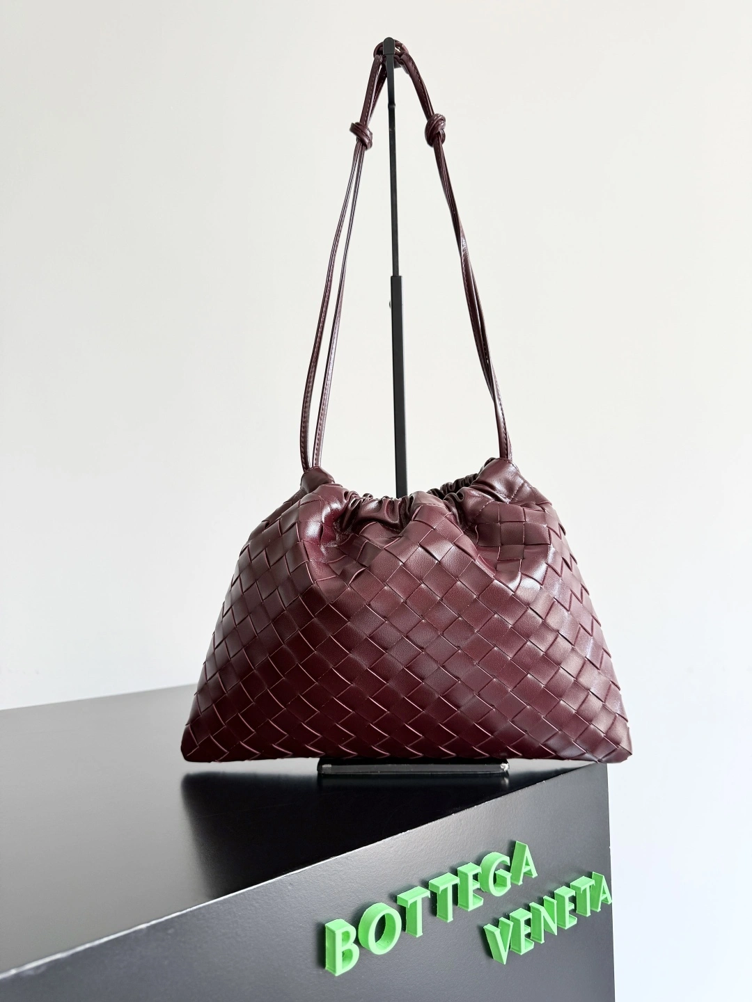 MOMO-- V595t1 796728V3IV12247 high quality version Dustbag item:E-B177I1019