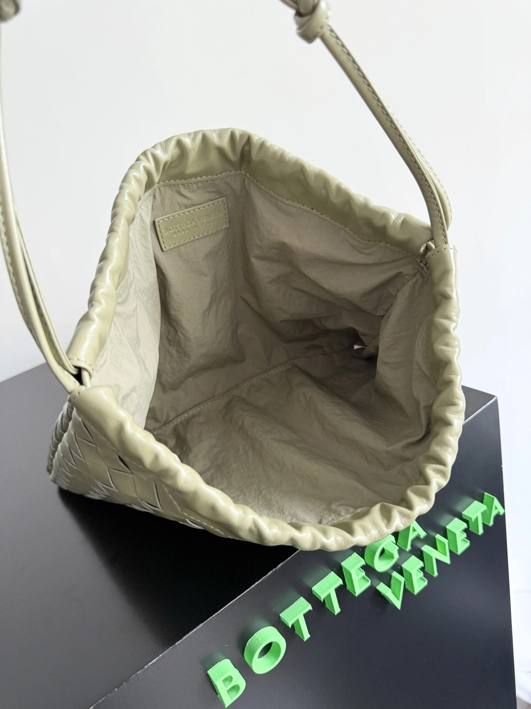 MOMO-- V595t1 796728V3IV12916 high quality version Dustbag item:E-B177I1020