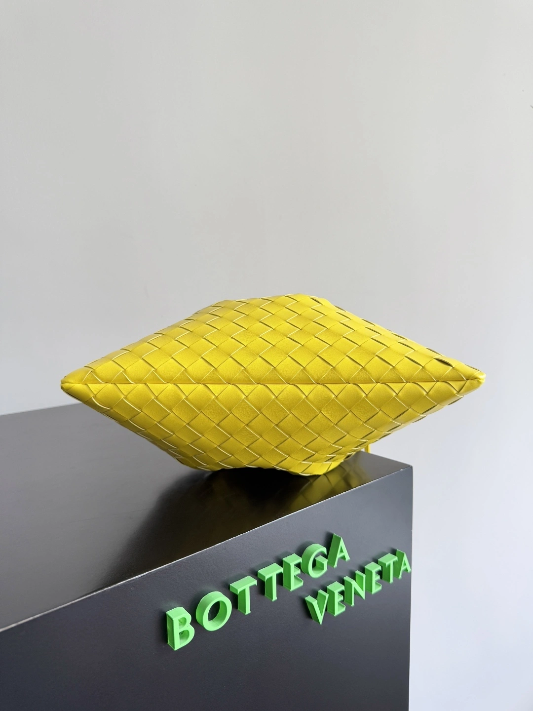 MOMO-- V595t1 796728V3IV17184 high quality version Dustbag item:E-B177I1016