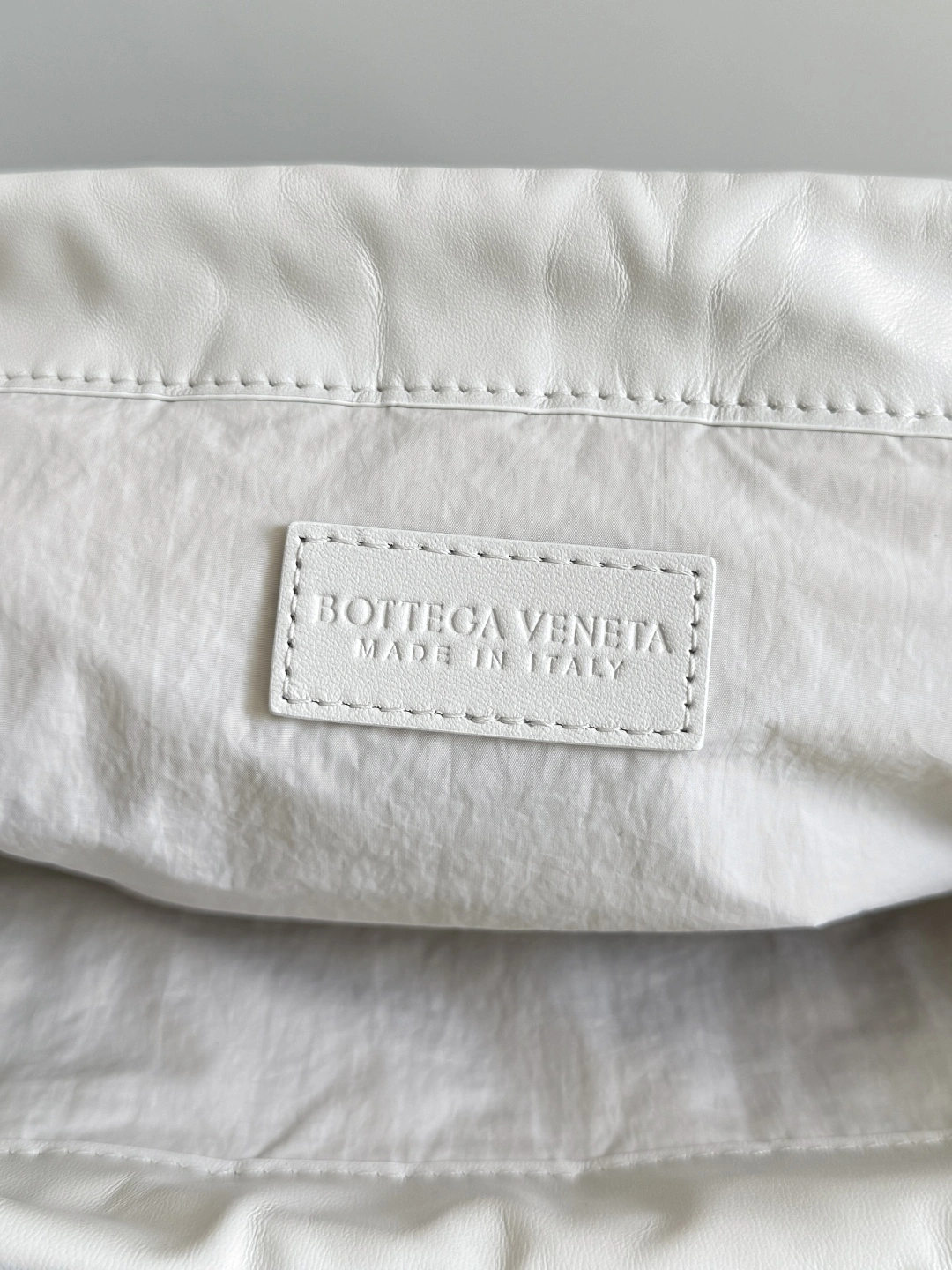 MOMO-- V595t1 796728V3IV19132 high quality version Dustbag item:E-B177I1022