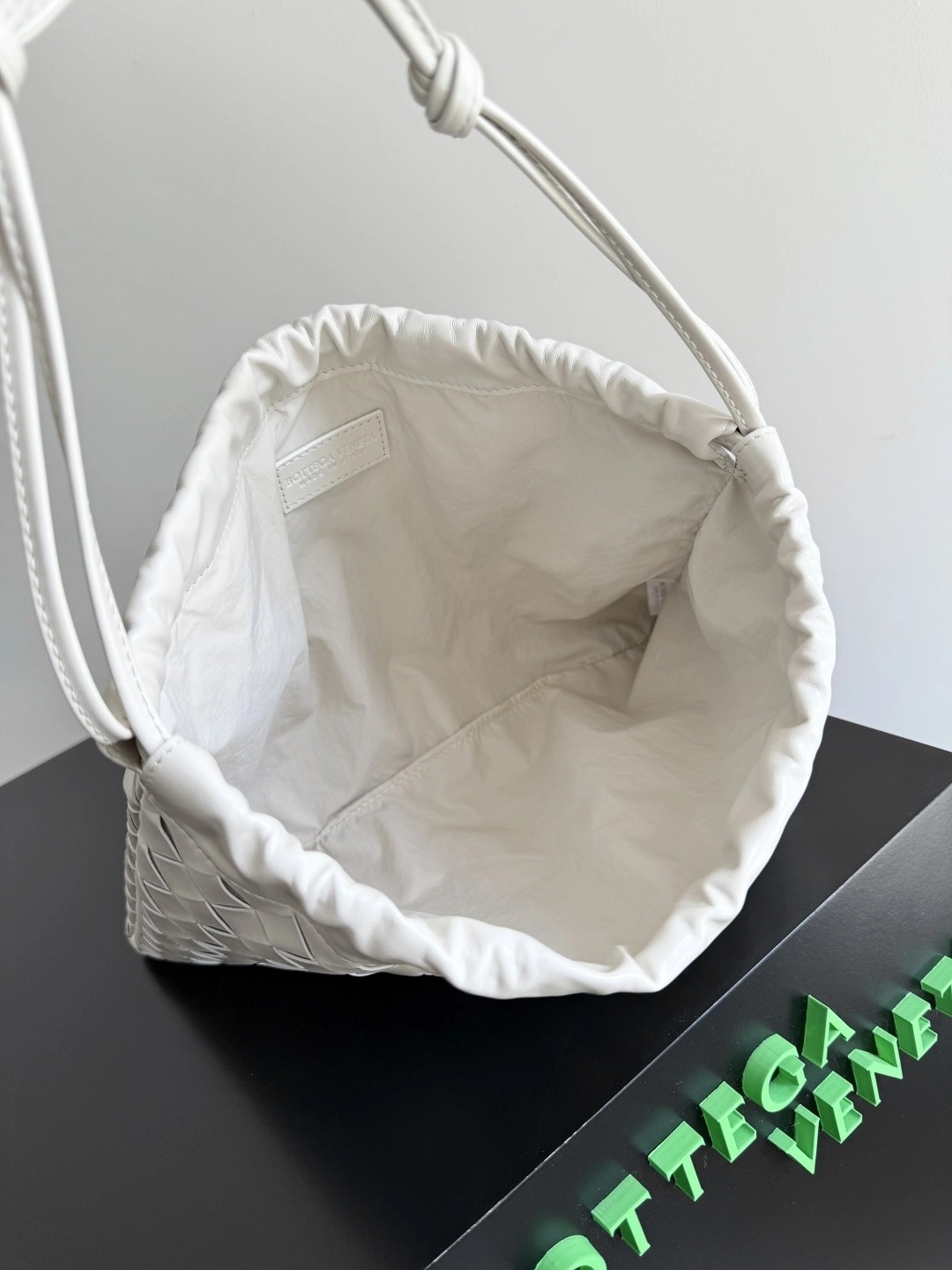 MOMO-- V595t1 796728V3IV19132 high quality version Dustbag item:E-B177I1022