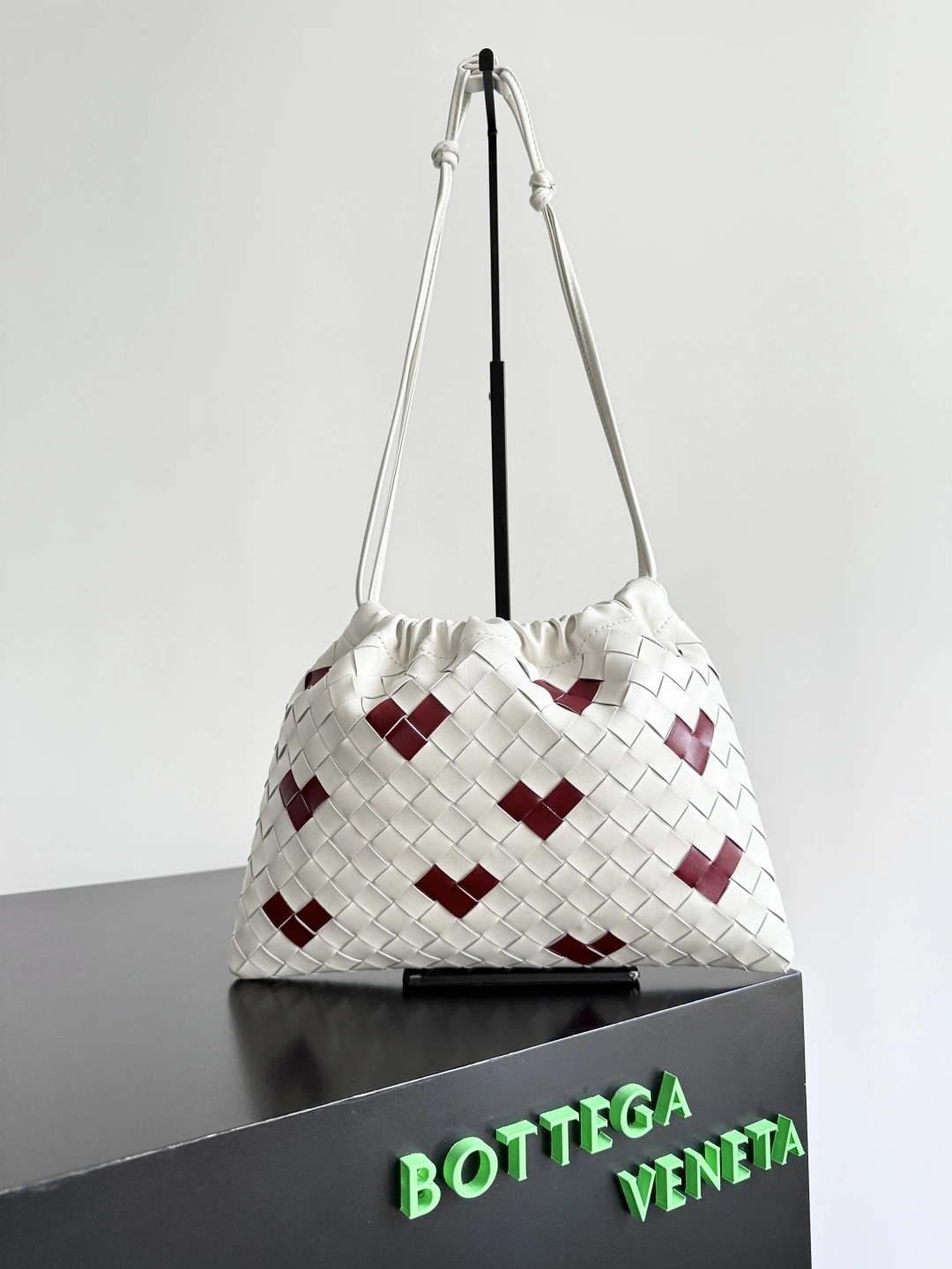 MOMO-- V595t1 796728V57O19140 high quality version Dustbag item:E-B177I1024