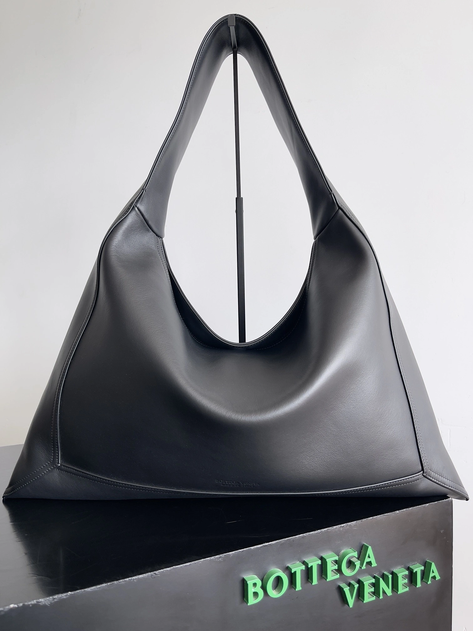 MOMO-- V595t1 803976V4O901019 high quality version Calfskin item:E-B564A0930