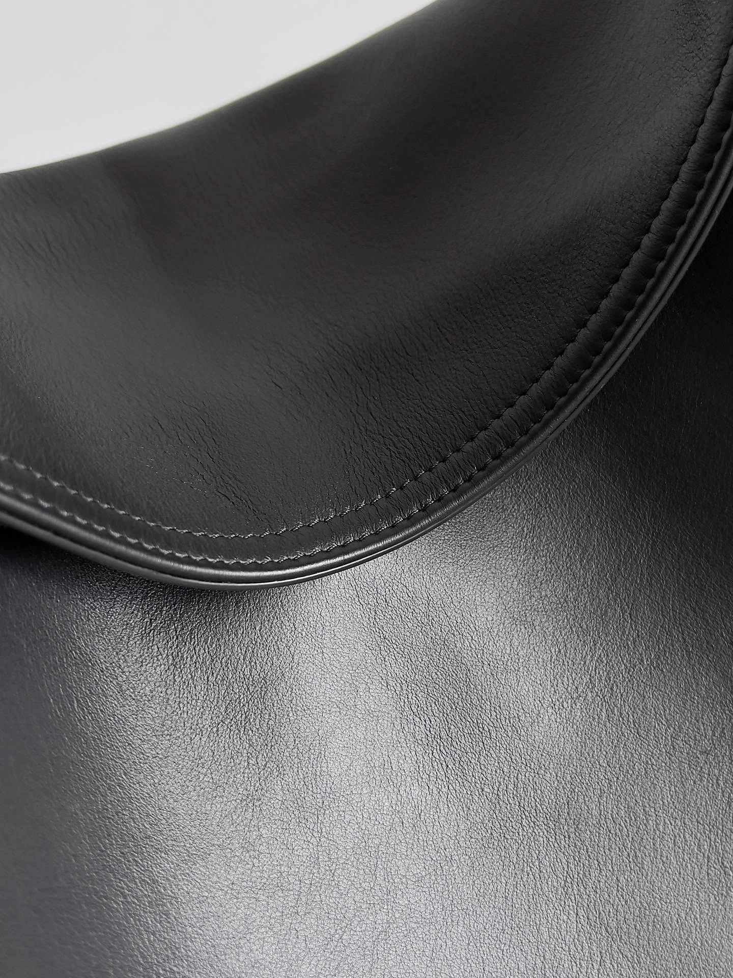 MOMO-- V595t1 803976V4O901019 high quality version Calfskin item:E-B564A0930