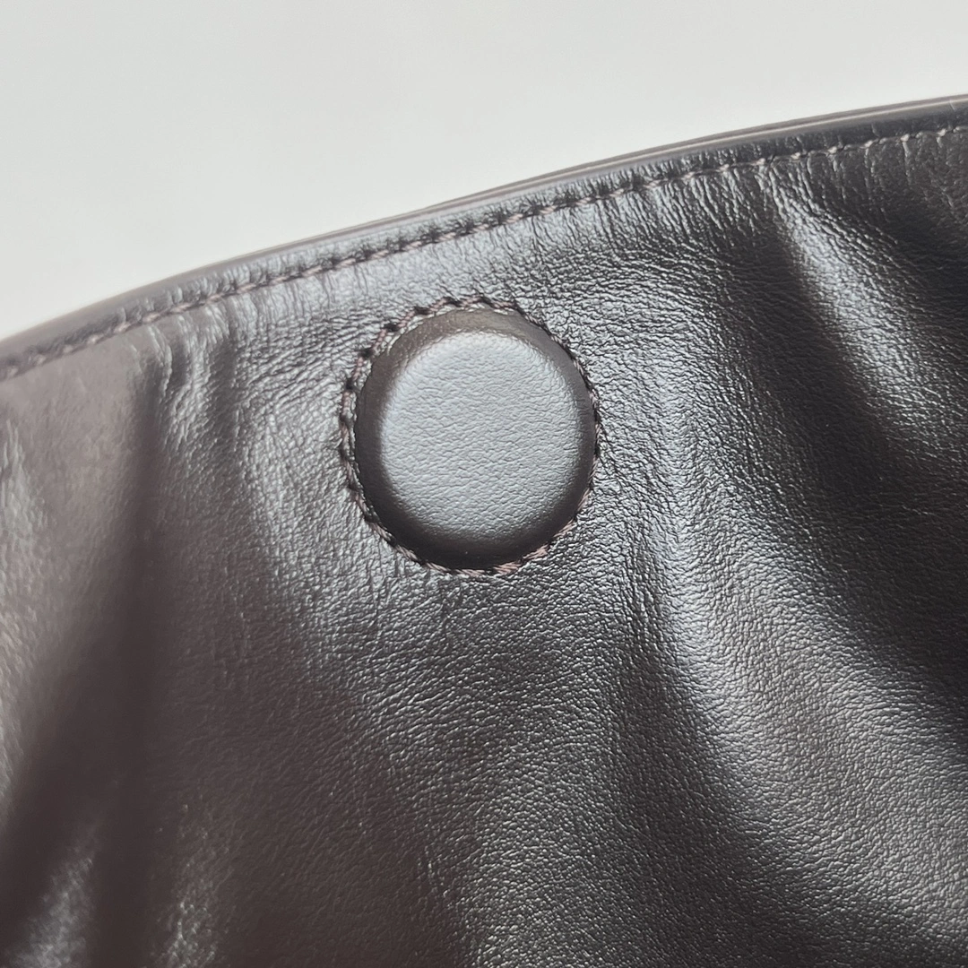 MOMO-- V595t1 803977V4O902190 high quality version Hop Calfskin item:E-B134A0929