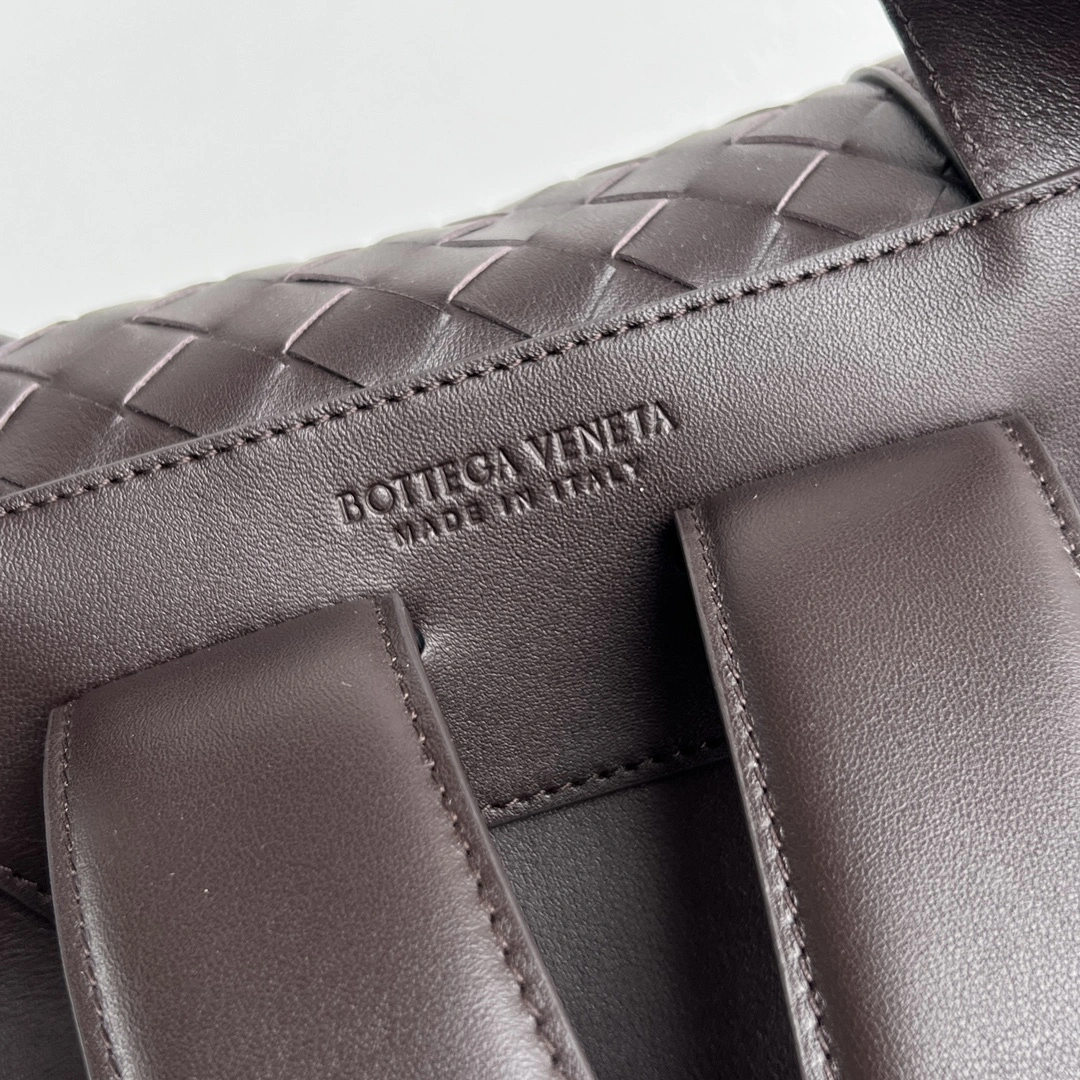 MOMO-- V595t1 805971V2HL12145 high quality version Calfskin item:E-B664G1775