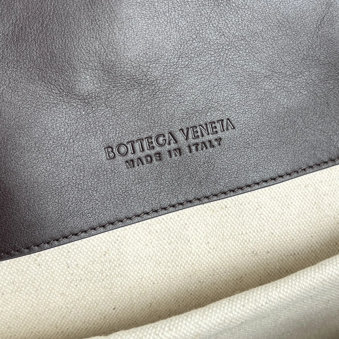 MOMO-- V595t1 805971V2HL12145 high quality version Calfskin item:E-B664G1775