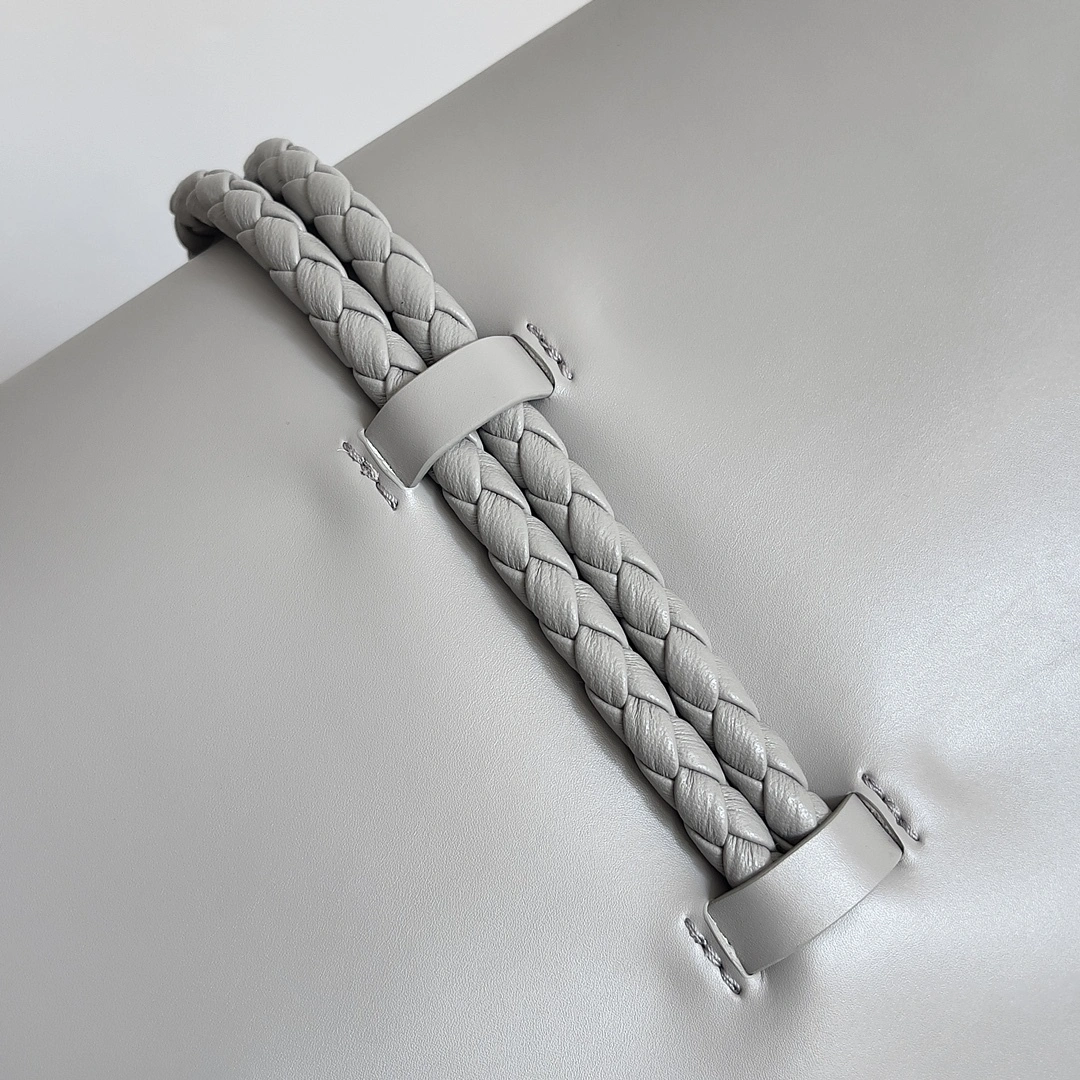 MOMO-- V595t1 806034V4SJ11504 high quality version item:E-B225A0939