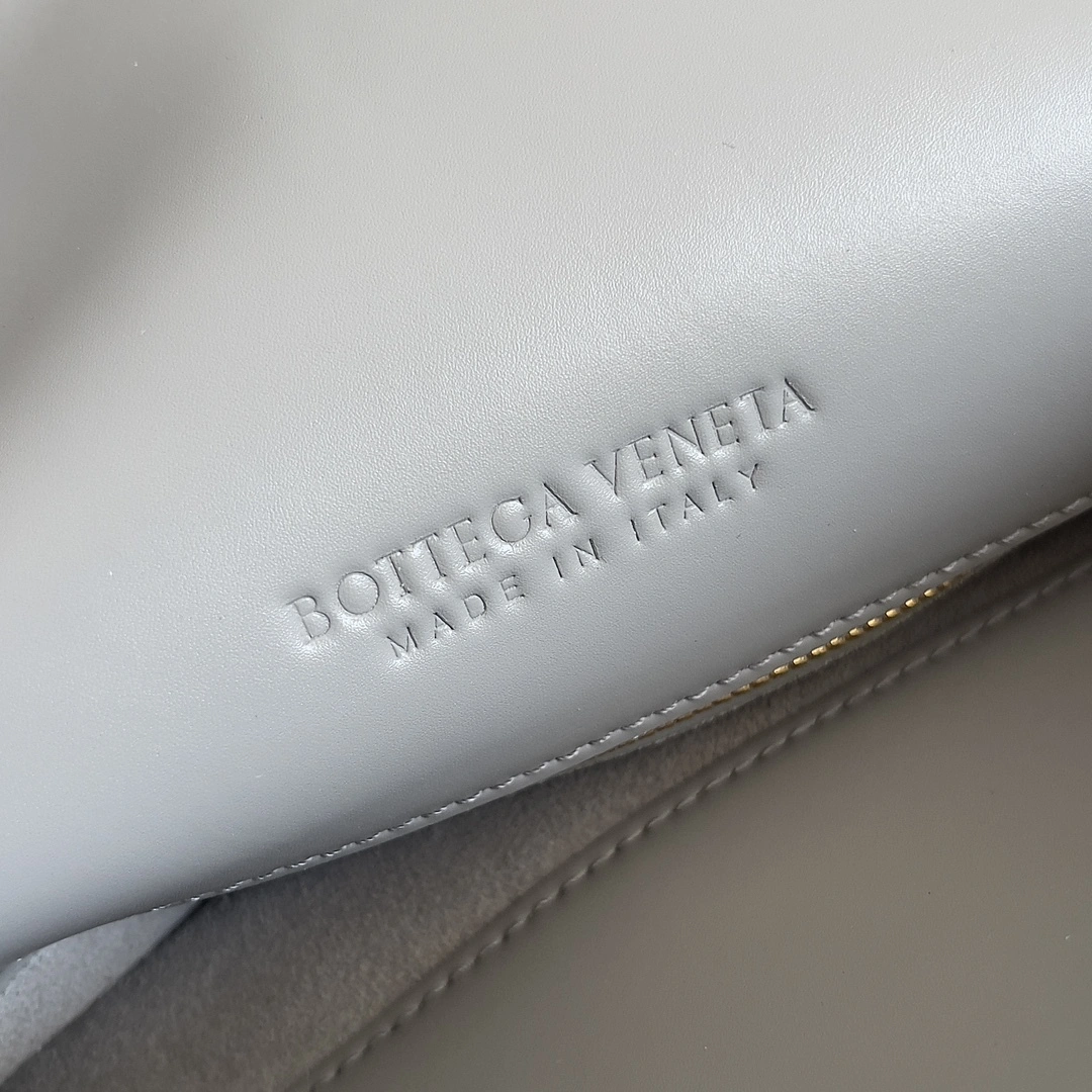 MOMO-- V595t1 806034V4SJ11504 high quality version item:E-B225A0939