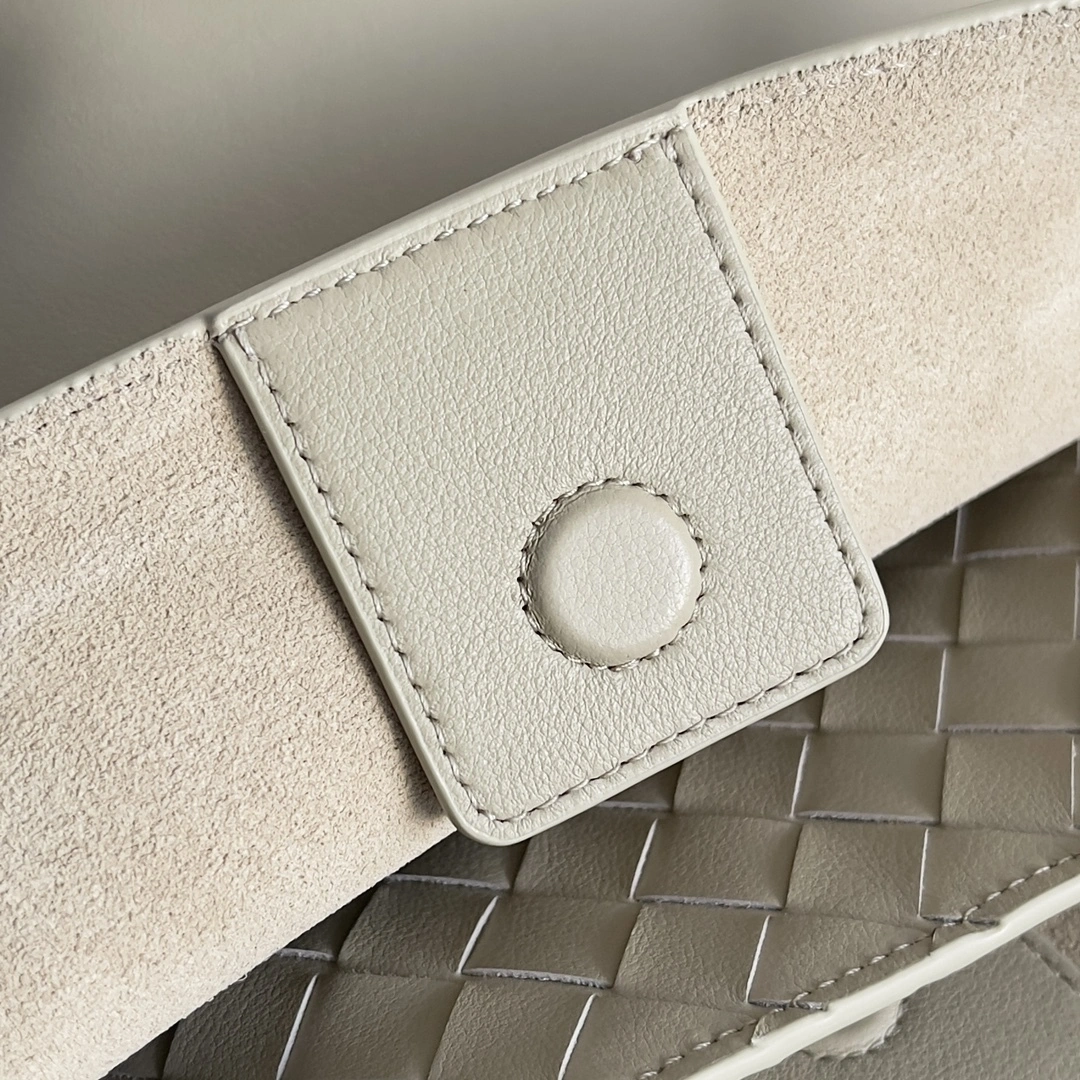 MOMO-- V595t1 810214V4O929309 high quality version Andiamo item:E-B063A0912