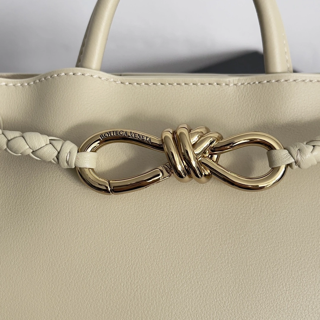 MOMO-- V595t1 810214V4O929309 high quality version Andiamo item:E-B063A0912