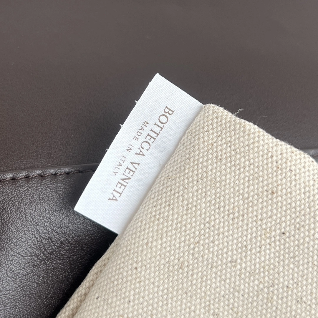 MOMO-- V595t1 815781V2HLD2364 high quality version calfskin item:E-B664G1505W