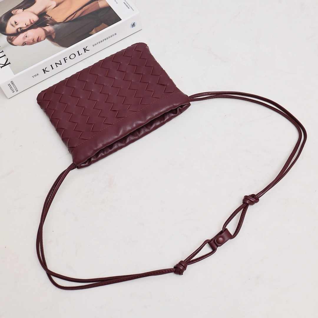 MOMO-- V595t1 816987V3IV12122 high quality version item:E-B000C1134